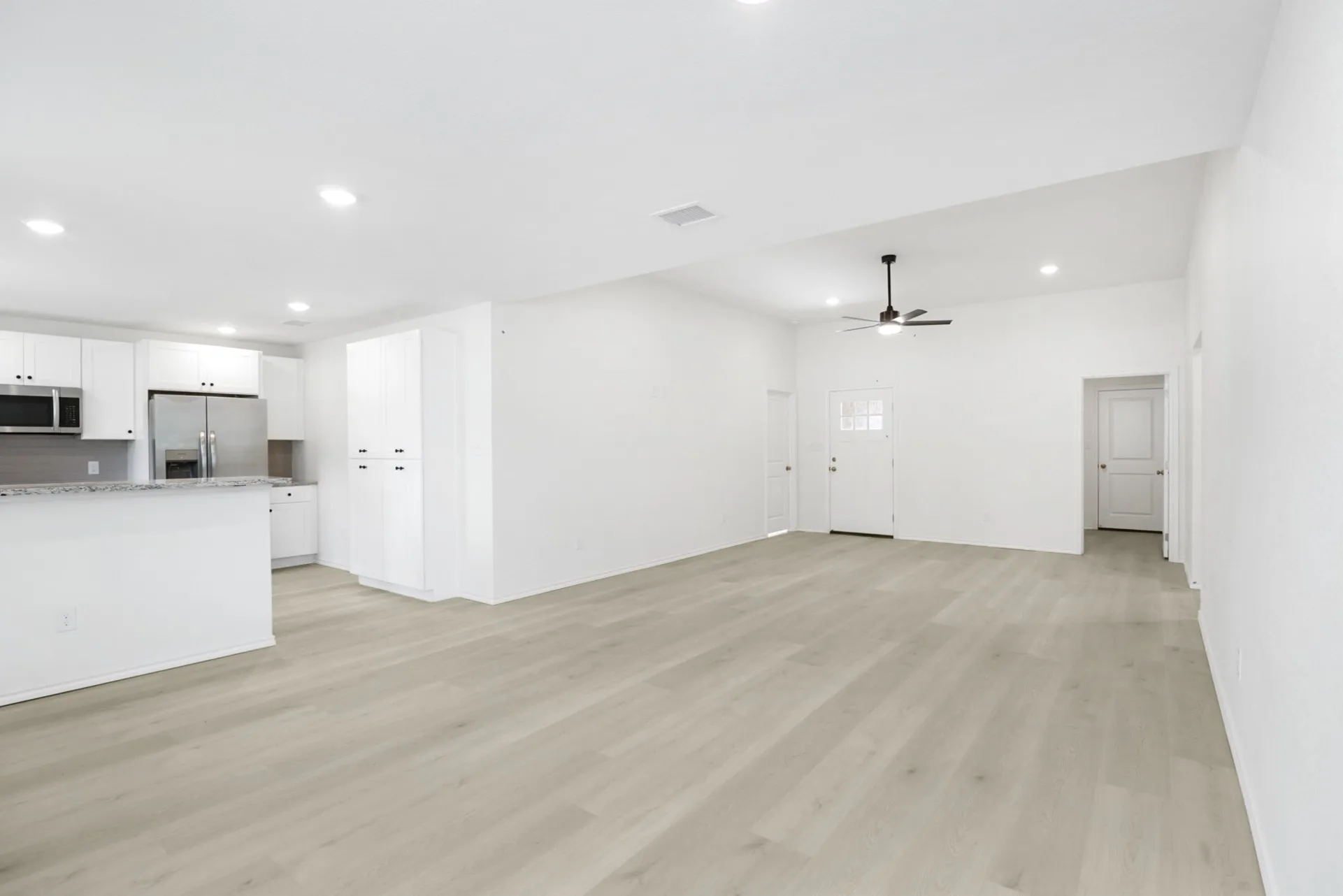 Single Family Residence For Sale in Coleman County , 804 Bella Boulevard, Coleman, Texas 76834, 3 Bedroom, 2 Bathroom, 2 Garage spaces, 1,575 Sqft, built in 2025, New Construction - Complete, mls#20818267, Real Estate Agent in Coleman, Homes For Sale in Coleman county, Homes For Sale in Coleman, Realtor in Coleman Texas, Real Estate Brokerage Independent Realty Texas, Luminita Cordes Realtor