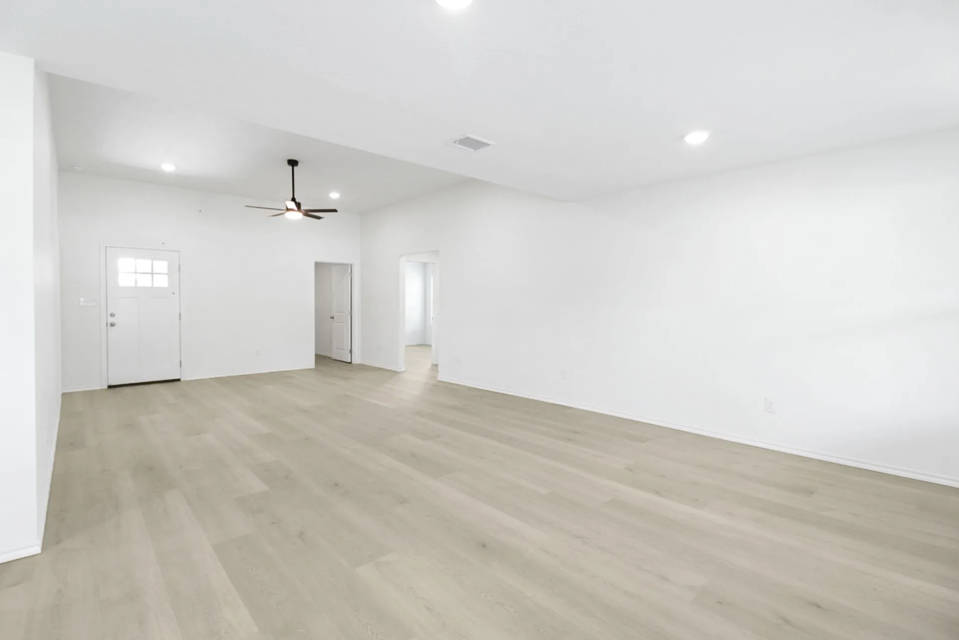 Single Family Residence For Sale in Coleman County , 804 Bella Boulevard, Coleman, Texas 76834, 3 Bedroom, 2 Bathroom, 2 Garage spaces, 1,575 Sqft, built in 2025, New Construction - Complete, mls#20818267, Real Estate Agent in Coleman, Homes For Sale in Coleman county, Homes For Sale in Coleman, Realtor in Coleman Texas, Real Estate Brokerage Independent Realty Texas, Luminita Cordes Realtor