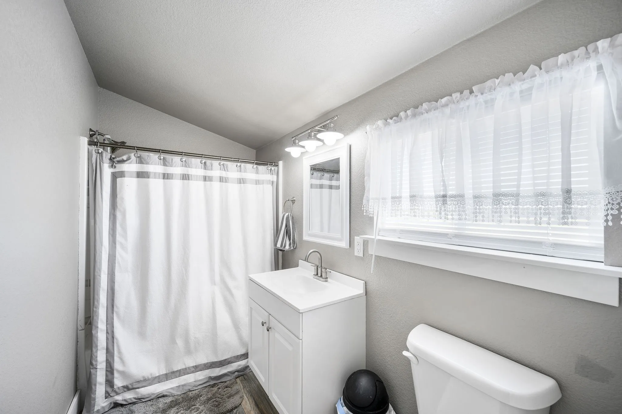 Single Family Residence For Sale in Hamilton County , 2171 County Road 419, Evant, Texas 76525, 3 Bedroom, 3 Bathroom, Garage spaces, 1,440 Sqft, built in 2018, mls#20824200, Real Estate Agent in Evant, Homes For Sale in Hamilton county, Homes For Sale in Evant, Realtor in Evant Texas, Real Estate Brokerage Independent Realty Texas, Luminita Cordes Realtor