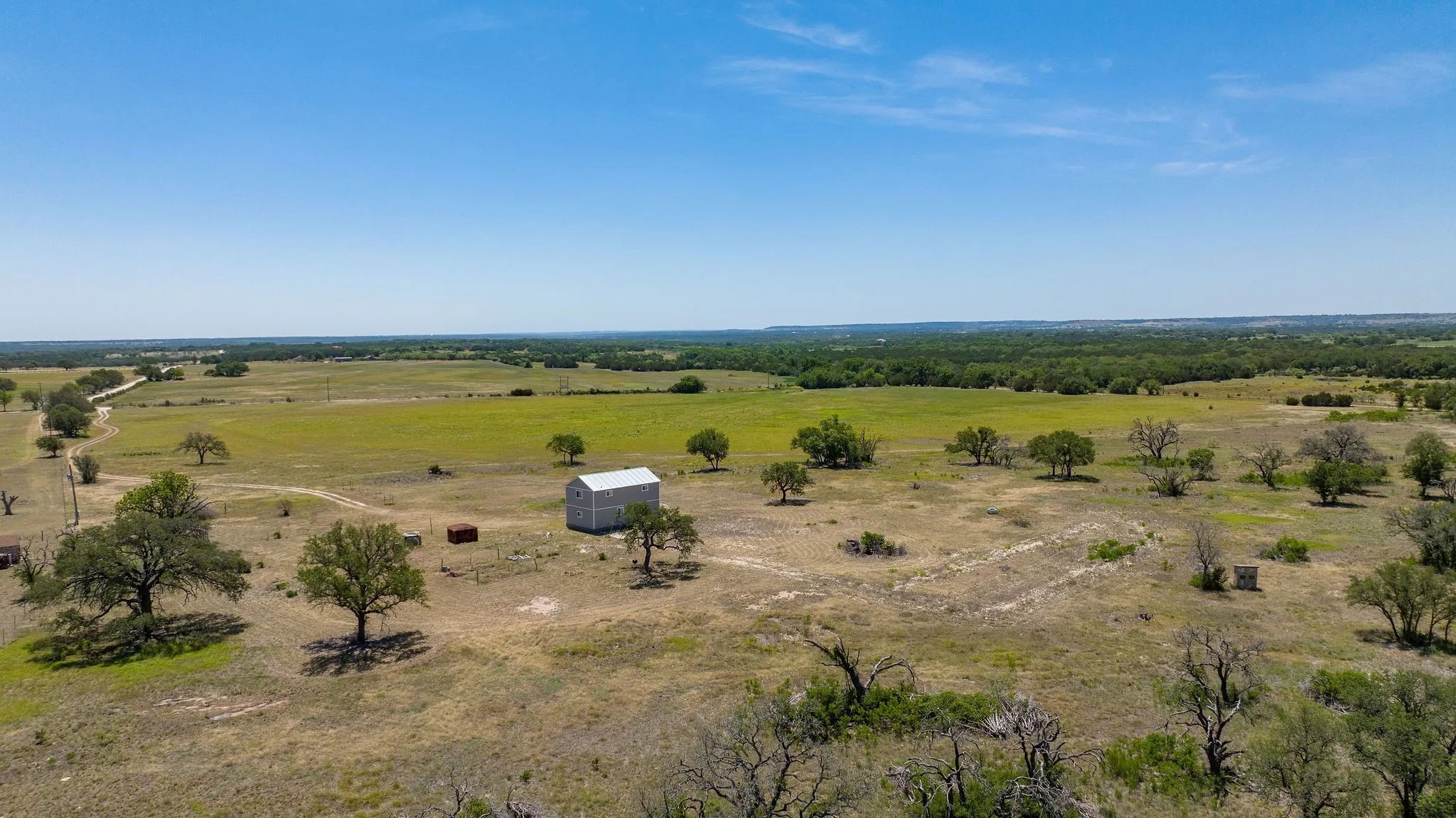 Single Family Residence For Sale in Hamilton County , 2171 County Road 419, Evant, Texas 76525, 3 Bedroom, 3 Bathroom, Garage spaces, 1,440 Sqft, built in 2018, mls#20824200, Real Estate Agent in Evant, Homes For Sale in Hamilton county, Homes For Sale in Evant, Realtor in Evant Texas, Real Estate Brokerage Independent Realty Texas, Luminita Cordes Realtor