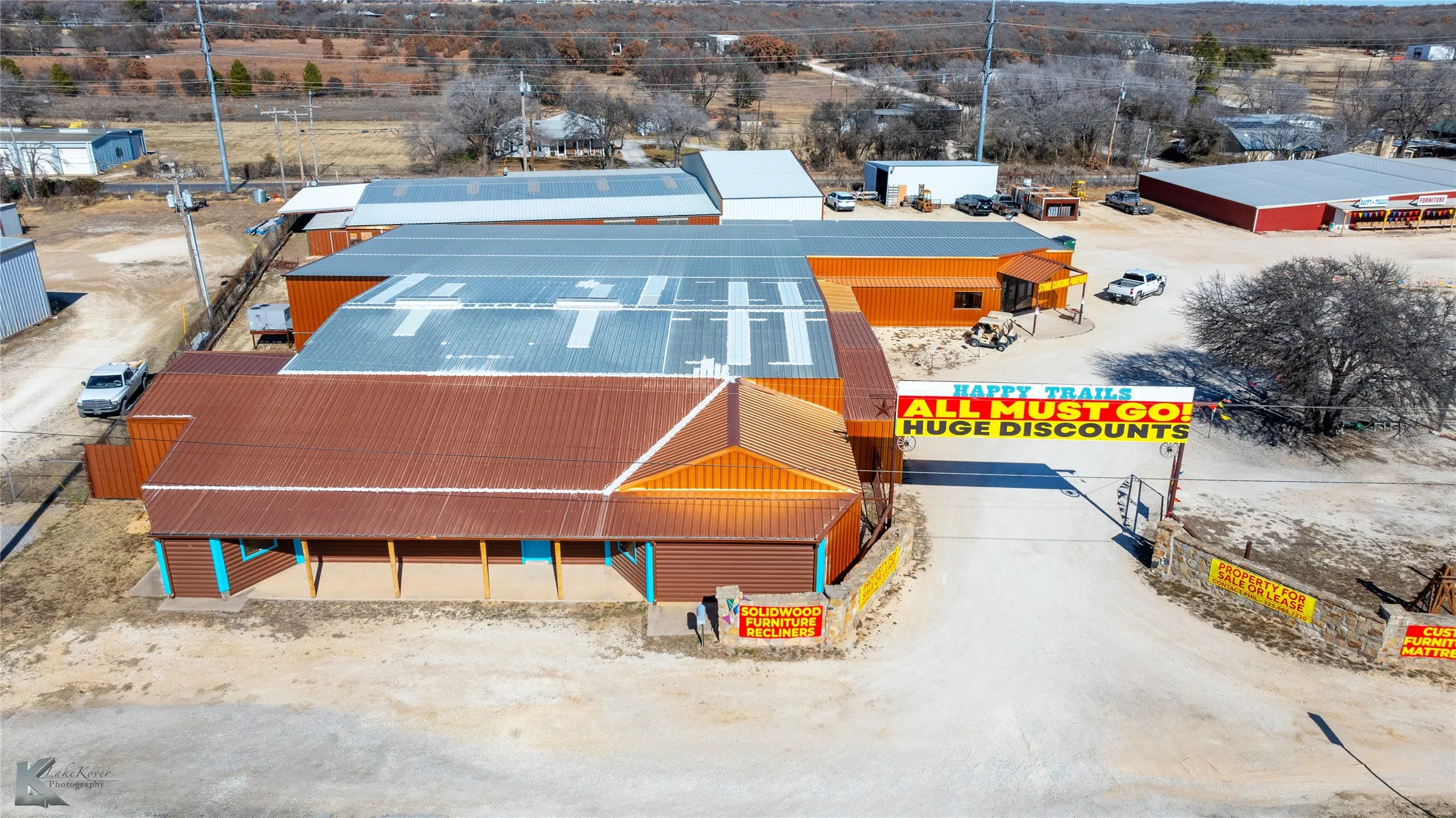 Birds eye view of property