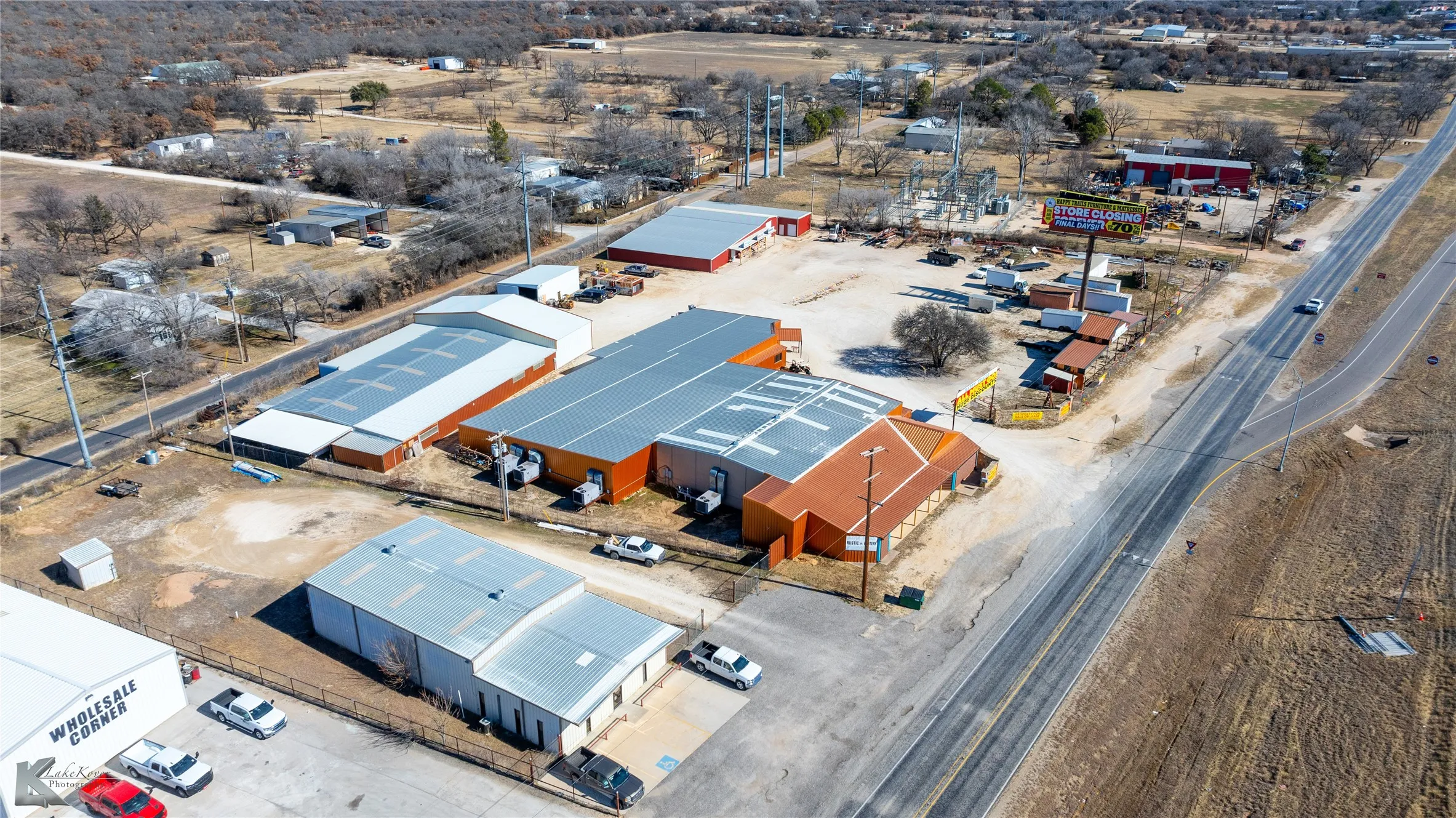 Birds eye view of property