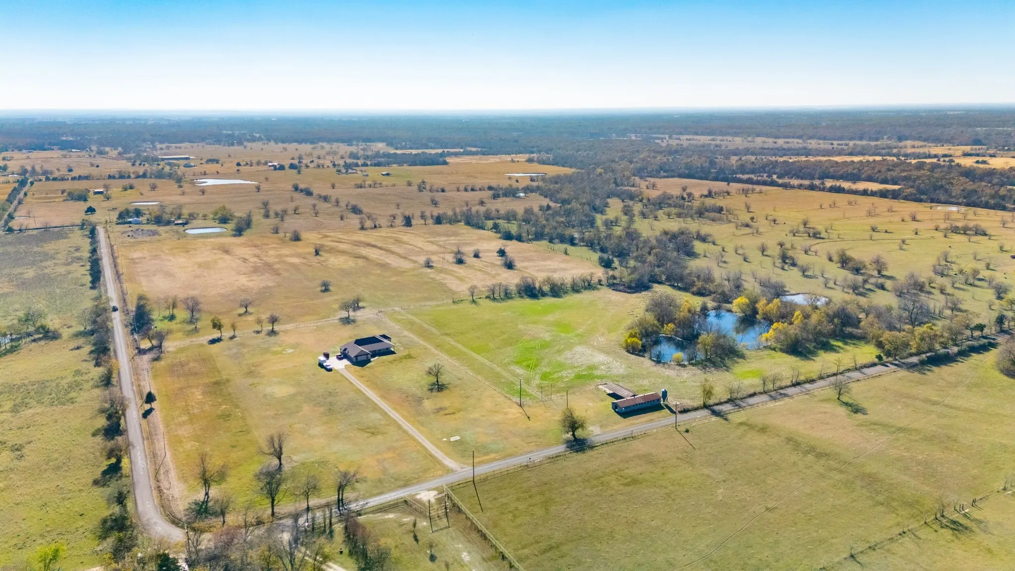 Single Family Residence For Sale in Hopkins County , 1310 County Road 3566, Dike, Texas 75437, 4 Bedroom, 3 Bathroom, 2 Garage spaces, 3,086 Sqft, built in 2005, Preowned, mls#20822524, Real Estate Agent in Dike, Homes For Sale in Hopkins county, Homes For Sale in Dike, Realtor in Dike Texas, Real Estate Brokerage Independent Realty Texas, Luminita Cordes Realtor
