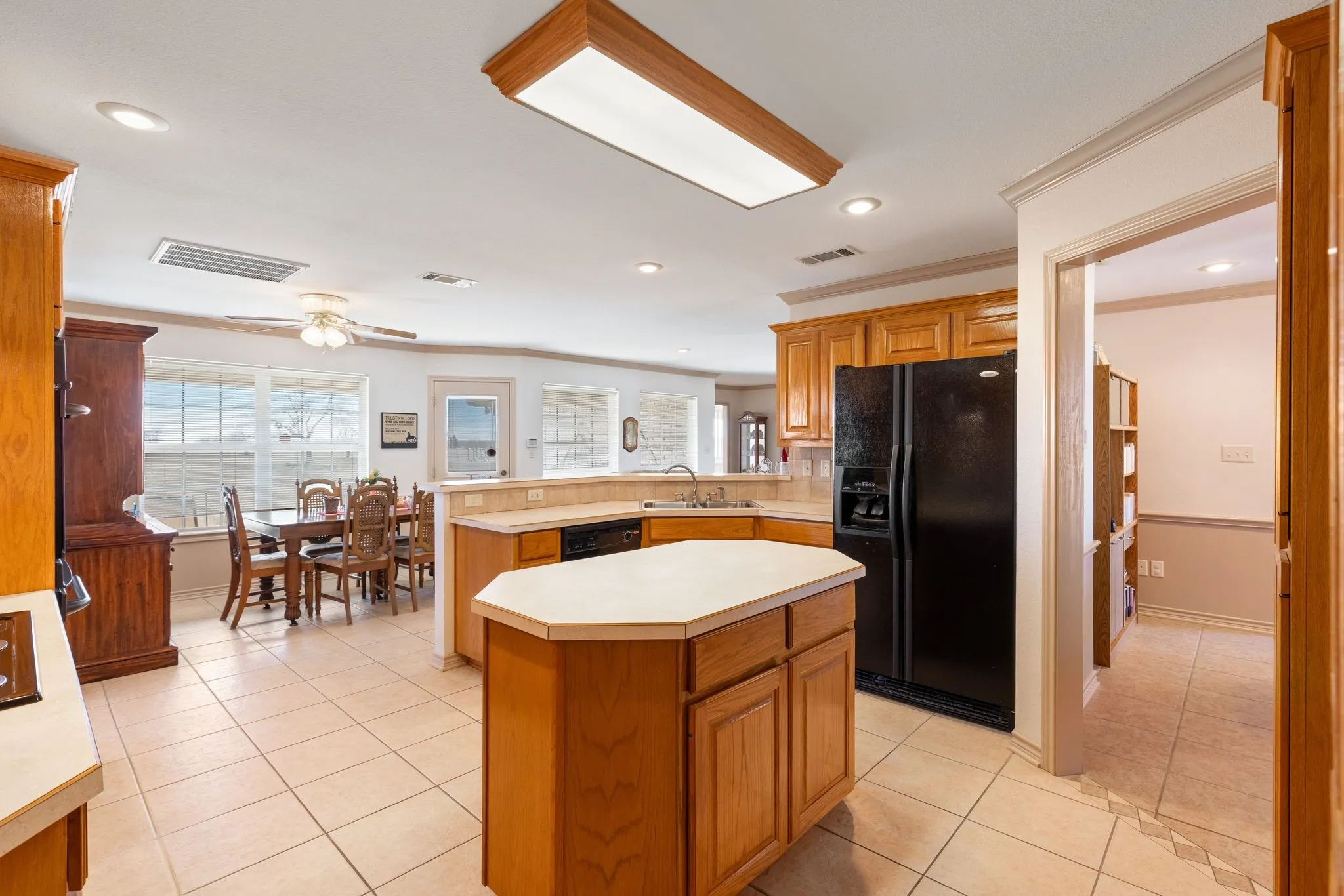 Single Family Residence For Sale in Hopkins County , 1310 County Road 3566, Dike, Texas 75437, 4 Bedroom, 3 Bathroom, 2 Garage spaces, 3,086 Sqft, built in 2005, Preowned, mls#20822524, Real Estate Agent in Dike, Homes For Sale in Hopkins county, Homes For Sale in Dike, Realtor in Dike Texas, Real Estate Brokerage Independent Realty Texas, Luminita Cordes Realtor
