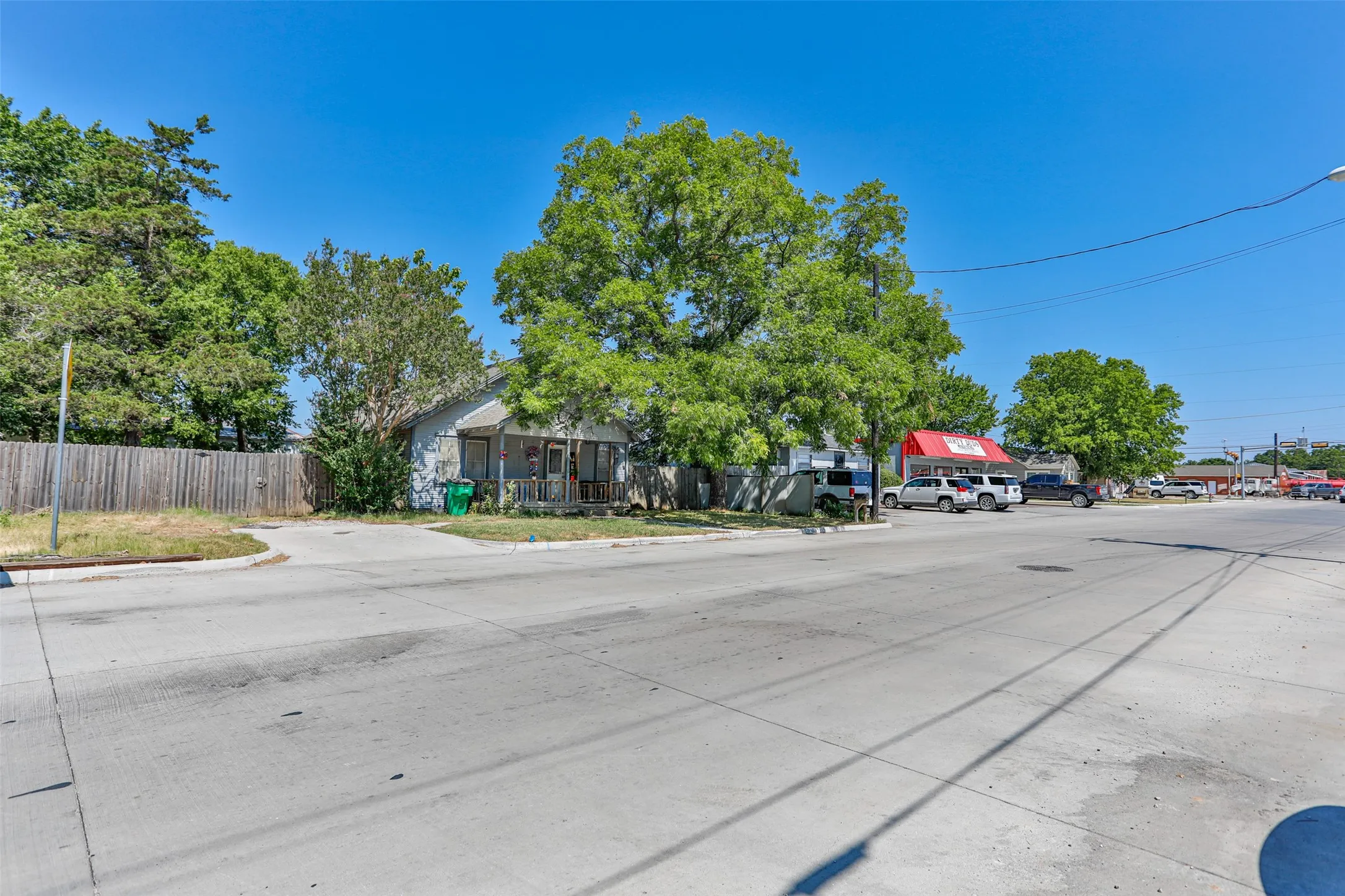 Business For Sale in Cooke County , 700 W Highway 82, Gainesville, Texas 76240, 0, 0, Garage spaces, 0 Sqft, built in 1987, Preowned, Price $2,249,000, mls#20829023, Real Estate Agent in Gainesville, Homes For Sale in Cooke county, Homes For Sale in Gainesville, Realtor in Gainesville Texas, Real Estate Brokerage Independent Realty Texas, Luminita Cordes Realtor