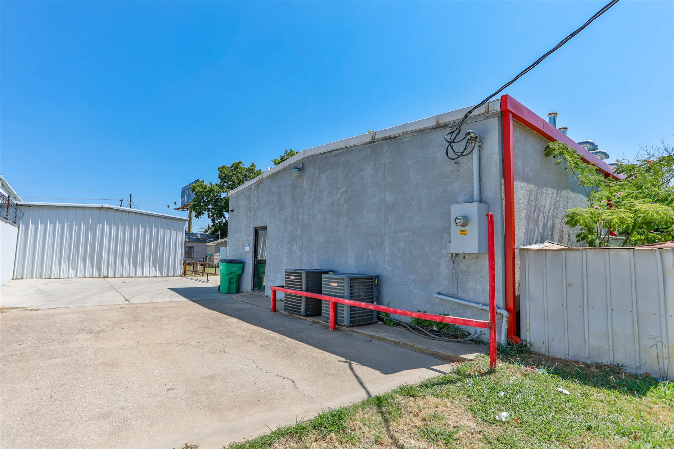 Business For Sale in Cooke County , 700 W Highway 82, Gainesville, Texas 76240, 0, 0, Garage spaces, 0 Sqft, built in 1987, Preowned, Price $2,249,000, mls#20829023, Real Estate Agent in Gainesville, Homes For Sale in Cooke county, Homes For Sale in Gainesville, Realtor in Gainesville Texas, Real Estate Brokerage Independent Realty Texas, Luminita Cordes Realtor