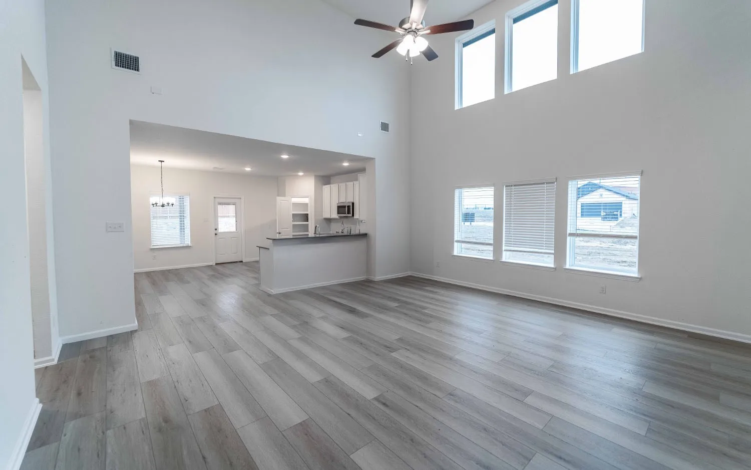 Single Family Residence For Sale in Grayson County , 2511 Hollyhill Way, Sherman, Texas 75092, 4 Bedroom, 3 Bathroom, 2 Garage spaces, 2,513 Sqft, built in 2025, New Construction - Incomplete, mls#20824119, Real Estate Agent in Sherman, Homes For Sale in Grayson county, Homes For Sale in Sherman, Realtor in Sherman Texas, Real Estate Brokerage Independent Realty Texas, Luminita Cordes Realtor