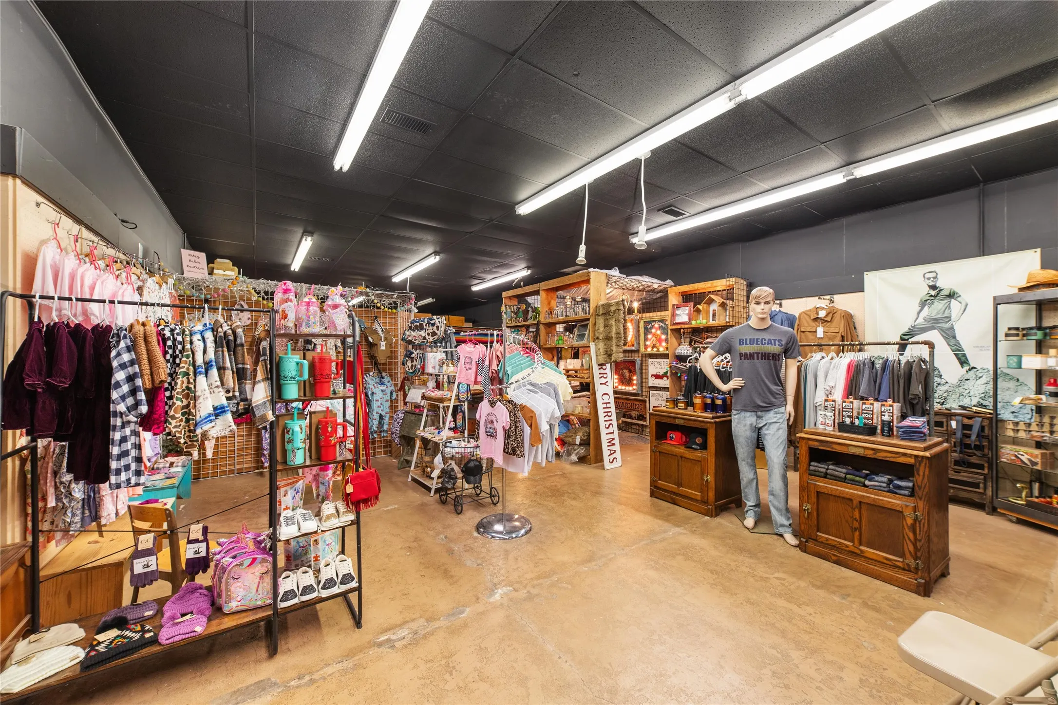 Retail For Sale in Coleman County , 217 S Commercial Avenue, Coleman, Texas 76834, 0, 0, Garage spaces, 0 Sqft, built in 0, Preowned, Price $240,000, mls#20830006, Real Estate Agent in Coleman, Homes For Sale in Coleman county, Homes For Sale in Coleman, Realtor in Coleman Texas, Real Estate Brokerage Independent Realty Texas, Luminita Cordes Realtor