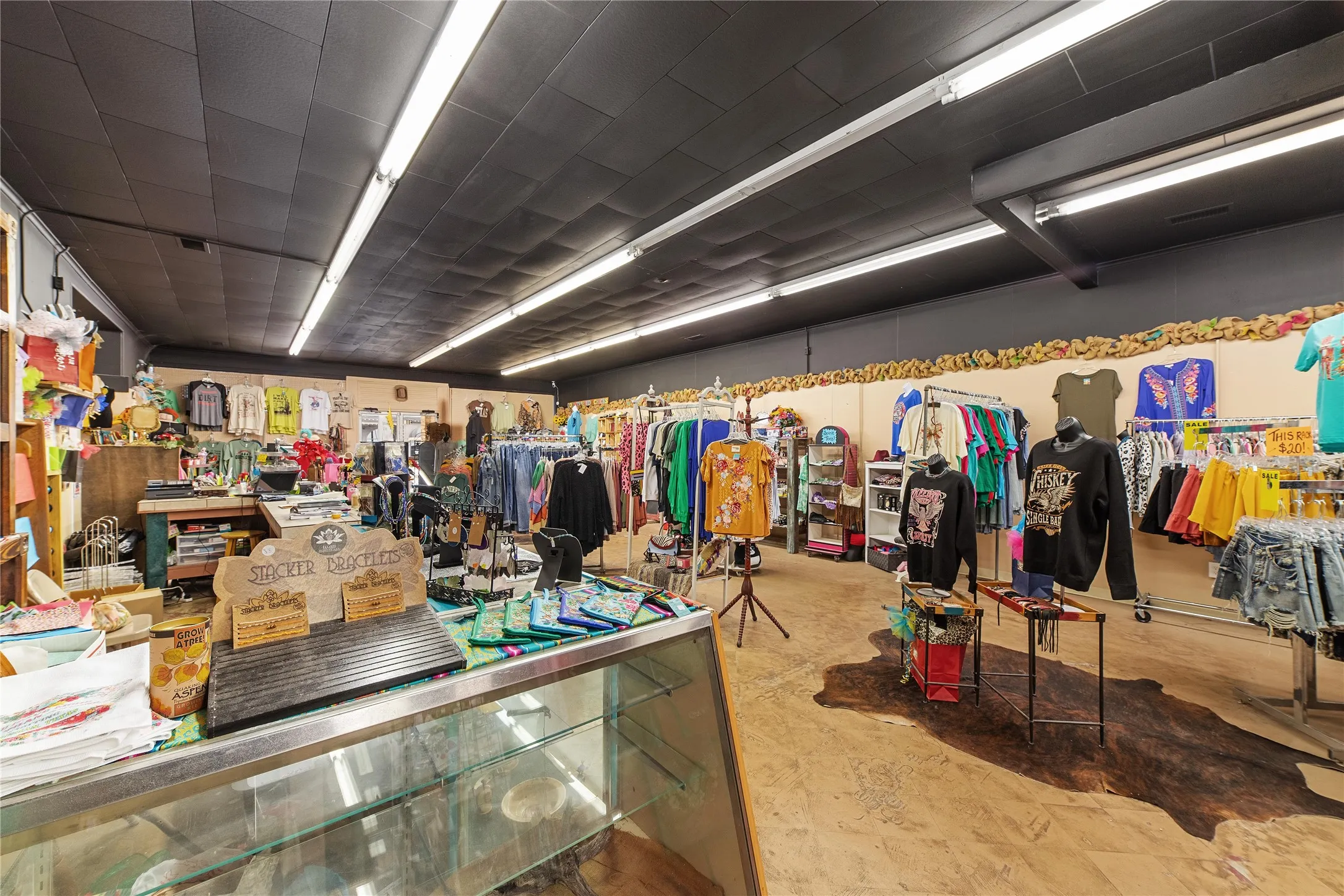 Retail For Sale in Coleman County , 217 S Commercial Avenue, Coleman, Texas 76834, 0, 0, Garage spaces, 0 Sqft, built in 0, Preowned, Price $240,000, mls#20830006, Real Estate Agent in Coleman, Homes For Sale in Coleman county, Homes For Sale in Coleman, Realtor in Coleman Texas, Real Estate Brokerage Independent Realty Texas, Luminita Cordes Realtor