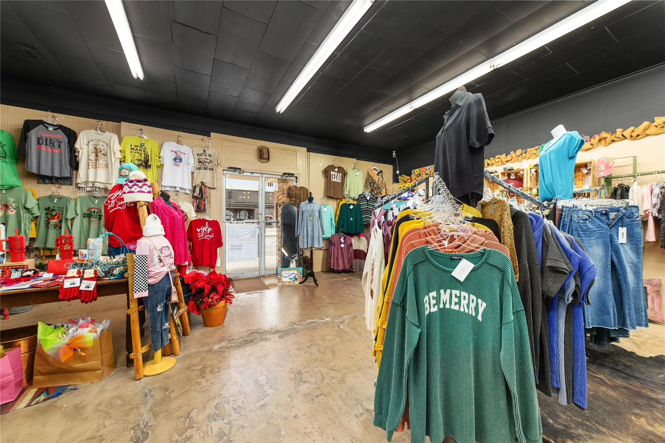 Retail For Sale in Coleman County , 217 S Commercial Avenue, Coleman, Texas 76834, 0, 0, Garage spaces, 0 Sqft, built in 0, Preowned, Price $240,000, mls#20830006, Real Estate Agent in Coleman, Homes For Sale in Coleman county, Homes For Sale in Coleman, Realtor in Coleman Texas, Real Estate Brokerage Independent Realty Texas, Luminita Cordes Realtor