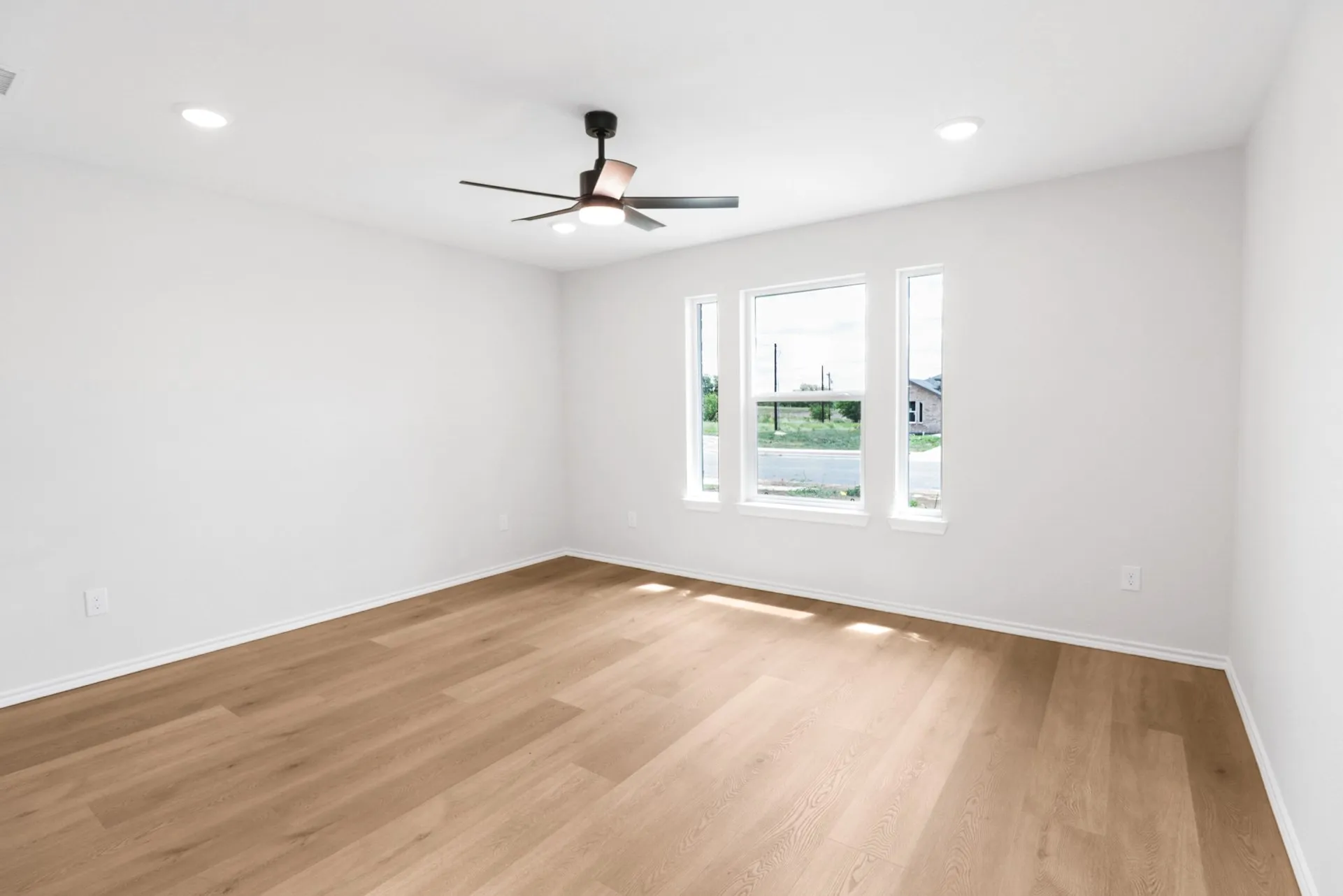 Single Family Residence For Sale in Coleman County , 808 Bella Boulevard, Coleman, Texas 76834, 4 Bedroom, 2 Bathroom, 2 Garage spaces, 1,750 Sqft, built in 2025, New Construction - Complete, mls#20829238, Real Estate Agent in Coleman, Homes For Sale in Coleman county, Homes For Sale in Coleman, Realtor in Coleman Texas, Real Estate Brokerage Independent Realty Texas, Luminita Cordes Realtor