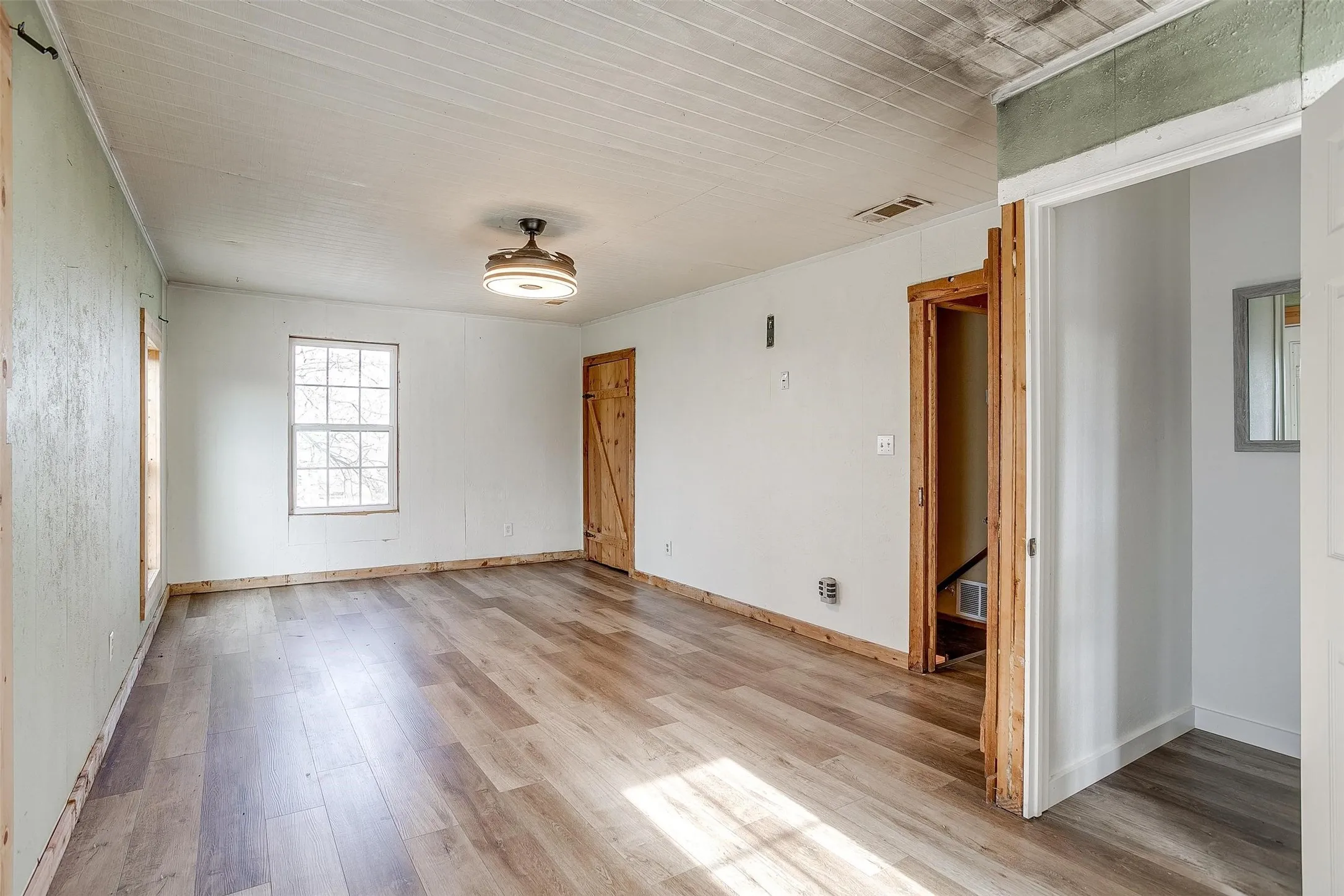 Improved Land For Sale in Parker County , 2040 Erwin Road, Poolville, Texas 76487, 0, 0, Garage spaces, 0 Sqft, built in 0, mls#20829481, Real Estate Agent in Poolville, Homes For Sale in Parker county, Homes For Sale in Poolville, Realtor in Poolville Texas, Real Estate Brokerage Independent Realty Texas, Luminita Cordes Realtor