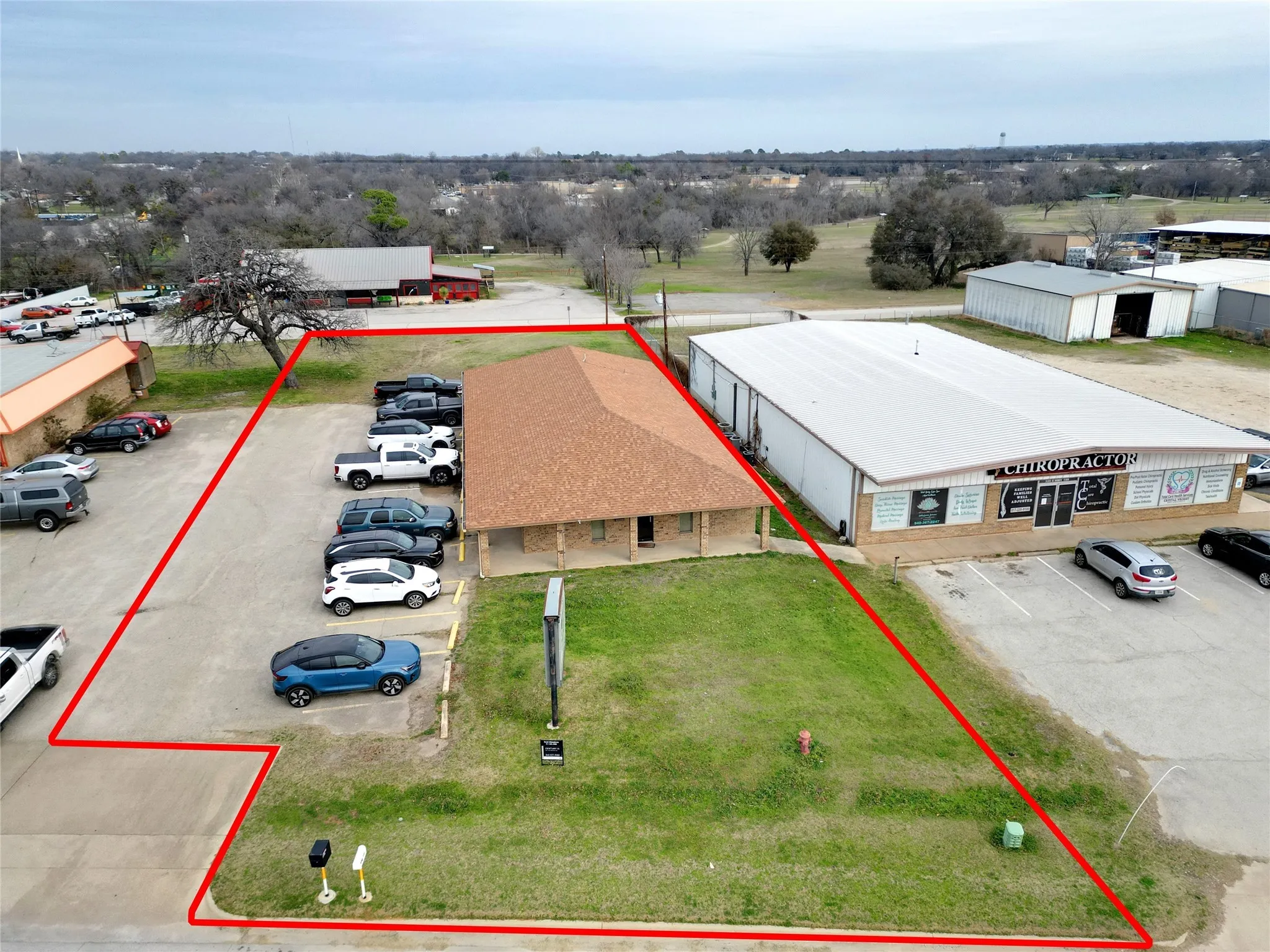 Office For Sale in Parker County , 311 E Highway 199, Springtown, Texas 76082, 0, 0, Garage spaces, 0 Sqft, built in 1983, Preowned, Price $800,000, mls#20830860, Real Estate Agent in Springtown, Homes For Sale in Parker county, Homes For Sale in Springtown, Realtor in Springtown Texas, Real Estate Brokerage Independent Realty Texas, Luminita Cordes Realtor