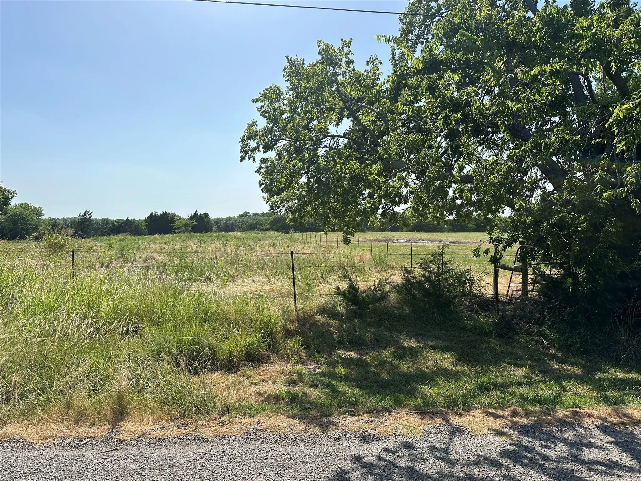 View of yard featuring a rural view