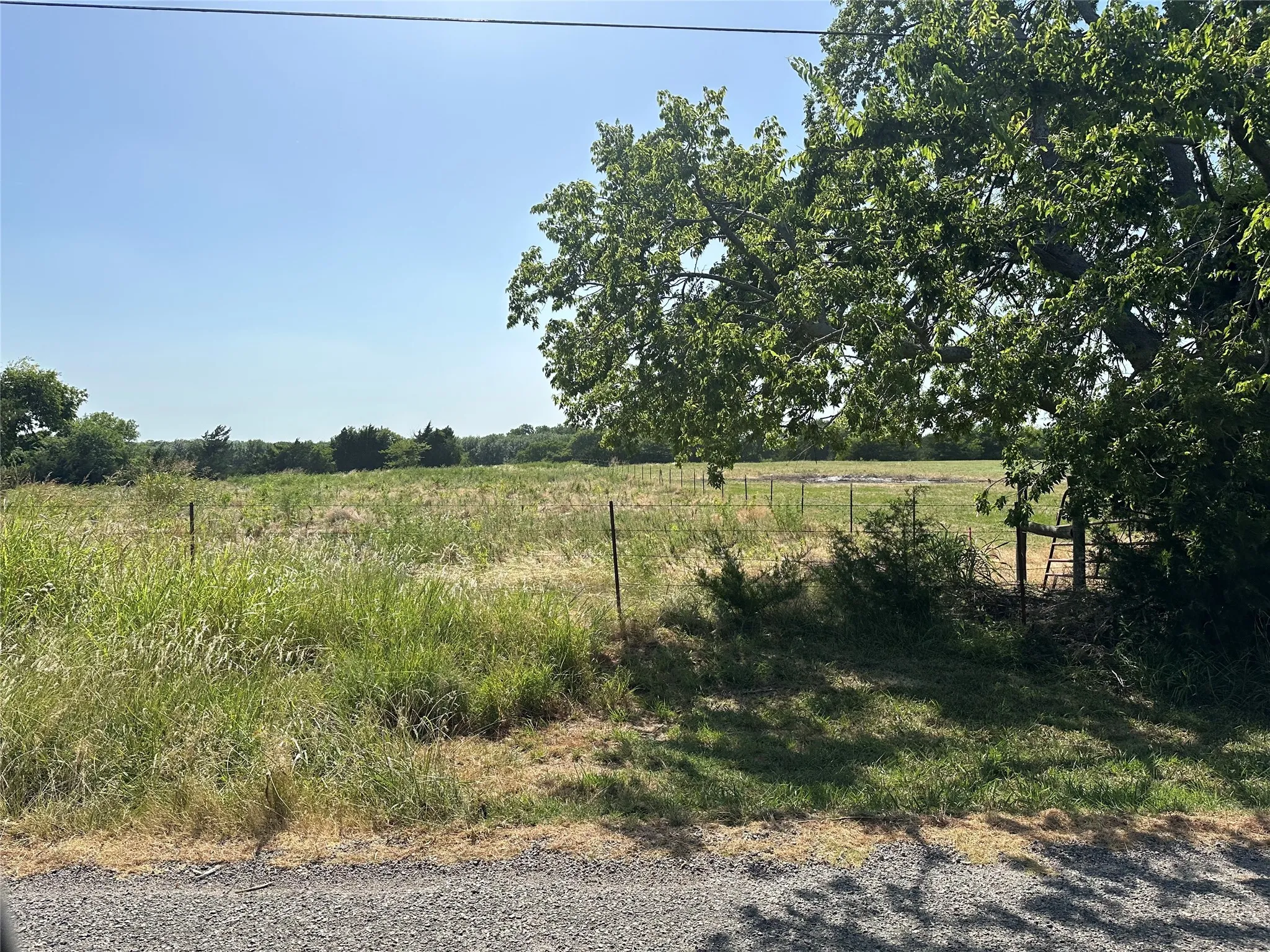 View of yard featuring a rural view