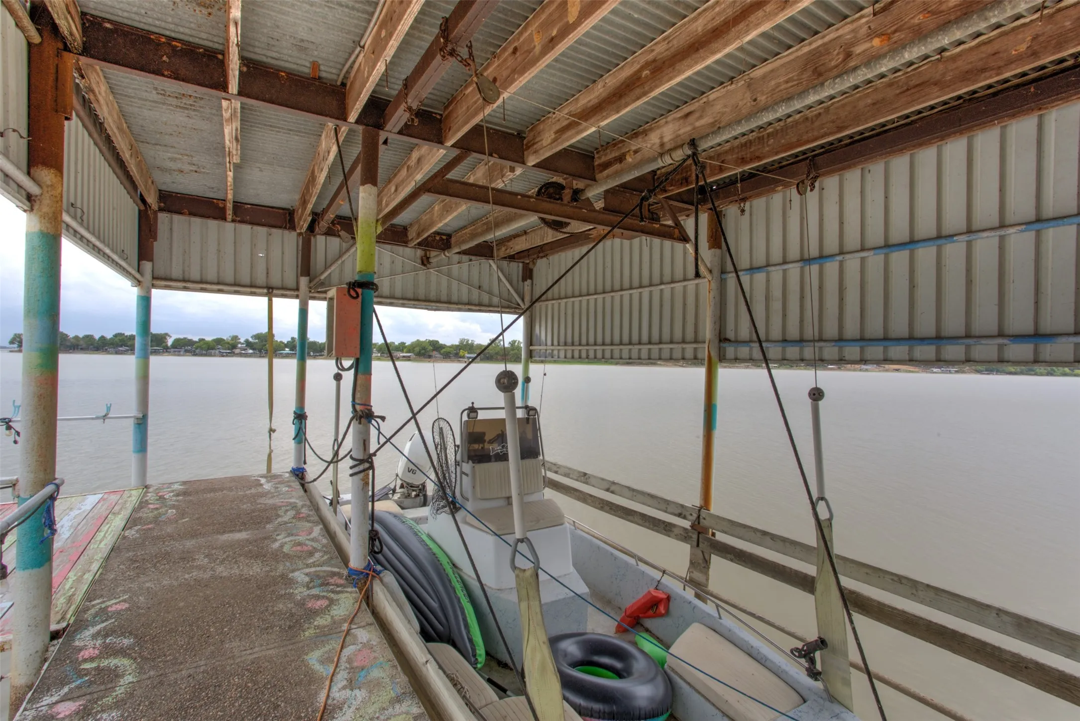 Single Family Residence For Sale in Wise County , 1662 Rogers Road, Newark, Texas 76071, 4 Bedroom, 3 Bathroom, 1 Garage spaces, 1,952 Sqft, built in 1979, Preowned, mls#20830099, Real Estate Agent in Newark, Homes For Sale in Wise county, Homes For Sale in Newark, Realtor in Newark Texas, Real Estate Brokerage Independent Realty Texas, Luminita Cordes Realtor