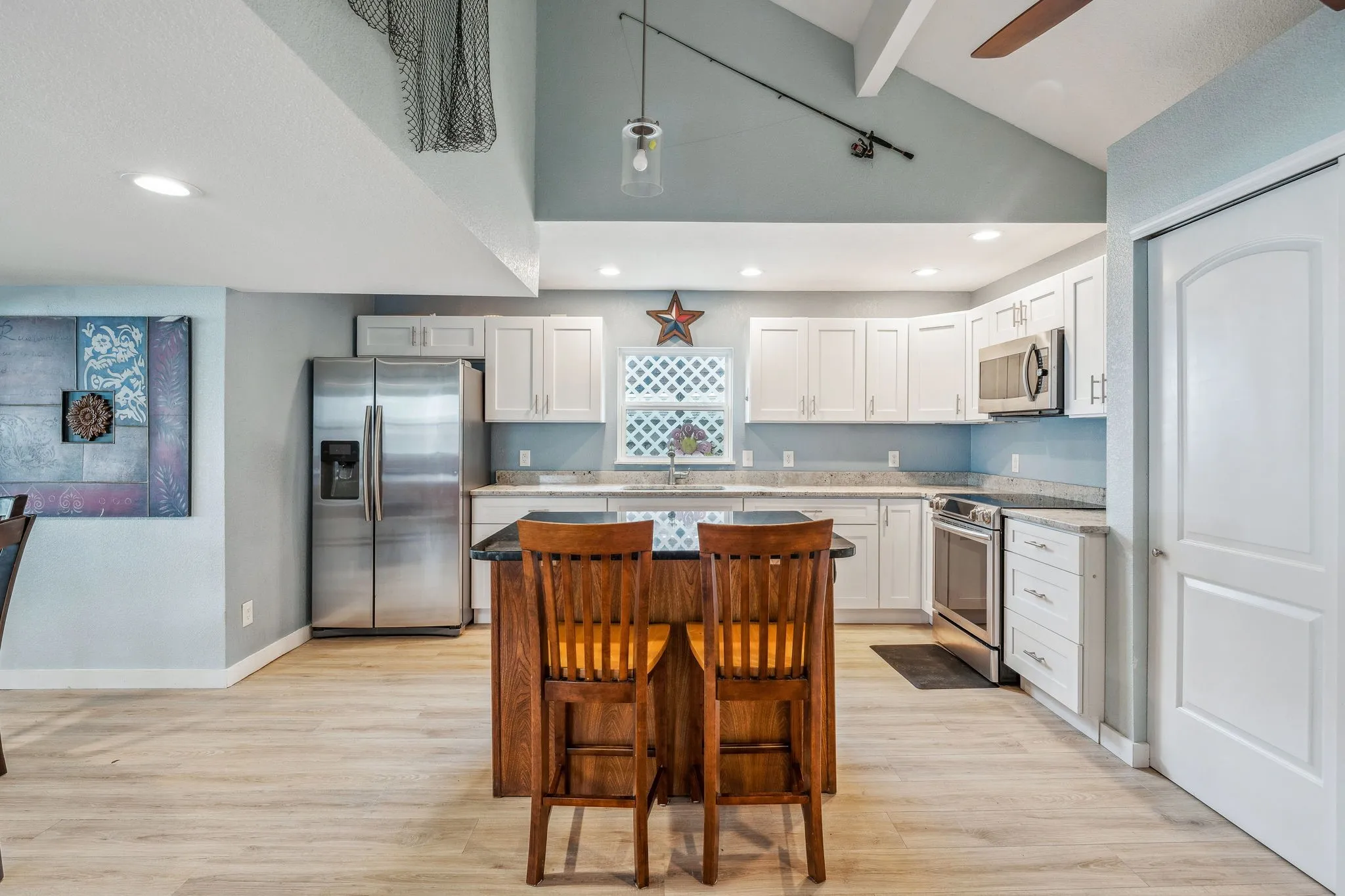 Single Family Residence For Sale in Wise County , 1662 Rogers Road, Newark, Texas 76071, 4 Bedroom, 3 Bathroom, 1 Garage spaces, 1,952 Sqft, built in 1979, Preowned, mls#20830099, Real Estate Agent in Newark, Homes For Sale in Wise county, Homes For Sale in Newark, Realtor in Newark Texas, Real Estate Brokerage Independent Realty Texas, Luminita Cordes Realtor