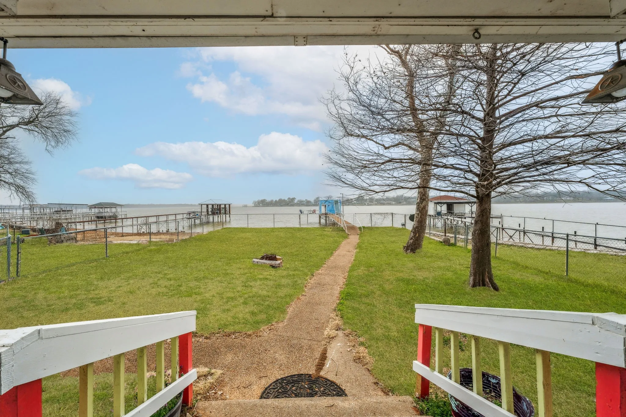Single Family Residence For Sale in Wise County , 1662 Rogers Road, Newark, Texas 76071, 4 Bedroom, 3 Bathroom, 1 Garage spaces, 1,952 Sqft, built in 1979, Preowned, mls#20830099, Real Estate Agent in Newark, Homes For Sale in Wise county, Homes For Sale in Newark, Realtor in Newark Texas, Real Estate Brokerage Independent Realty Texas, Luminita Cordes Realtor