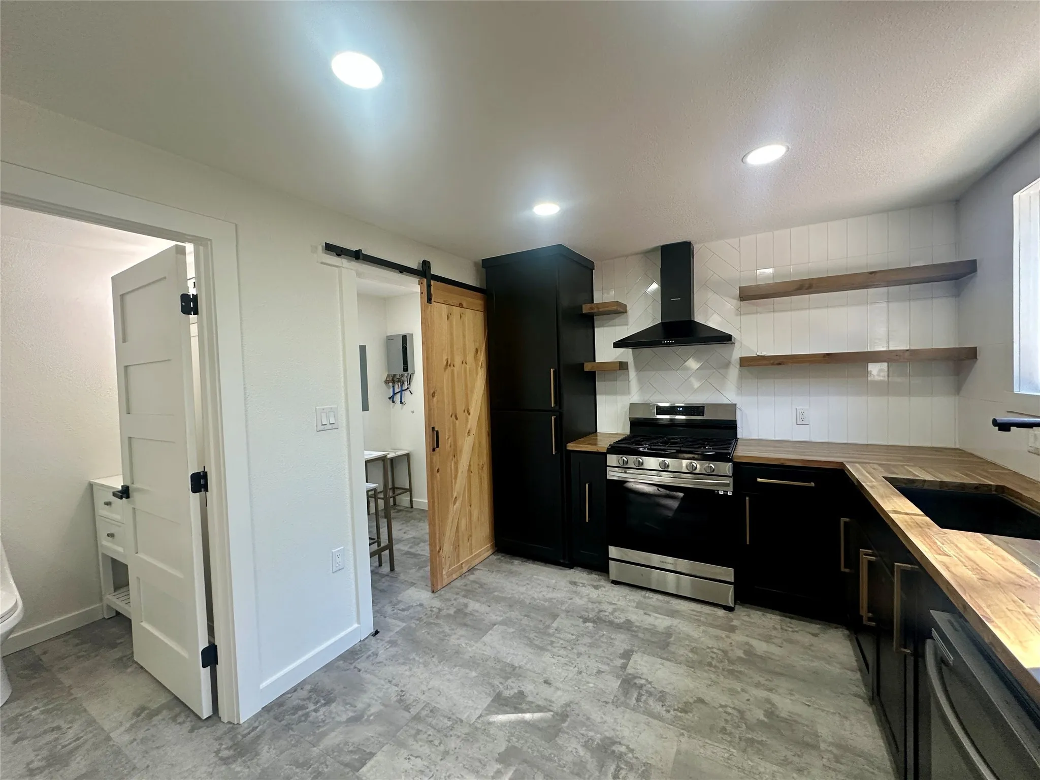 Single Family Residence For Sale in Wood County , 334 PR 8573, Winnsboro, Texas 75497, 1 Bedroom, 2 Bathroom, Garage spaces, 567 Sqft, built in 2023, Preowned, mls#20832031, Real Estate Agent in Winnsboro, Homes For Sale in Wood county, Homes For Sale in Winnsboro, Realtor in Winnsboro Texas, Real Estate Brokerage Independent Realty Texas, Luminita Cordes Realtor