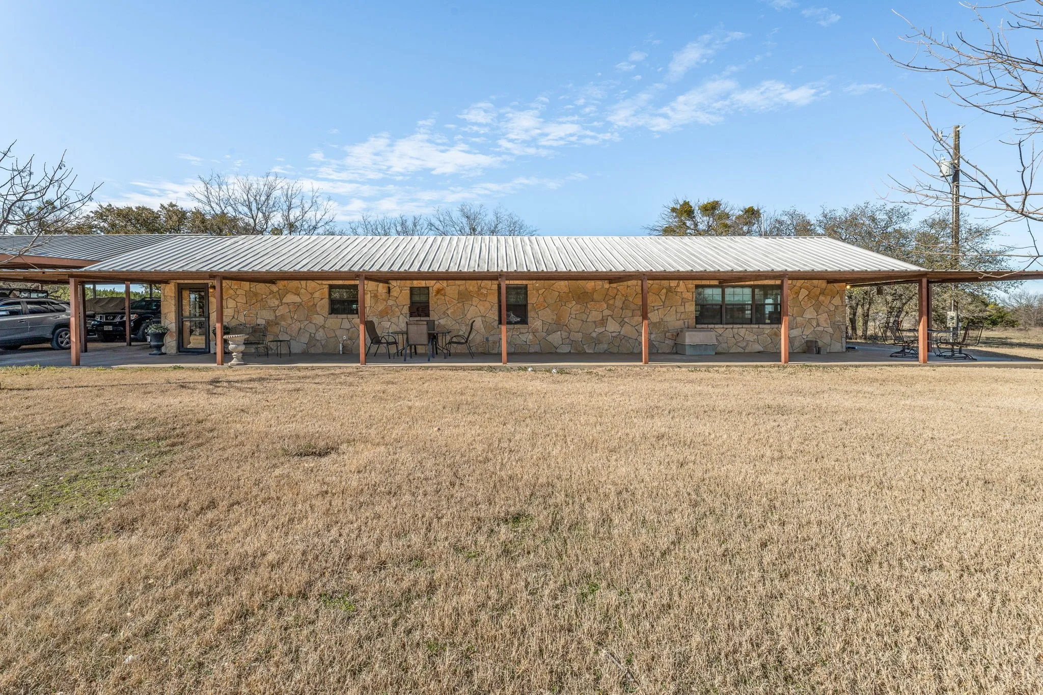 Farm For Sale in Bosque County , 172 PRIVATE ROAD 2361, Meridian, Texas 76665, 3 Bedroom, 2 Bathroom, Garage spaces, 1,848 Sqft, built in 1978, mls#20833448, Real Estate Agent in Meridian, Homes For Sale in Bosque county, Homes For Sale in Meridian, Realtor in Meridian Texas, Real Estate Brokerage Independent Realty Texas, Luminita Cordes Realtor