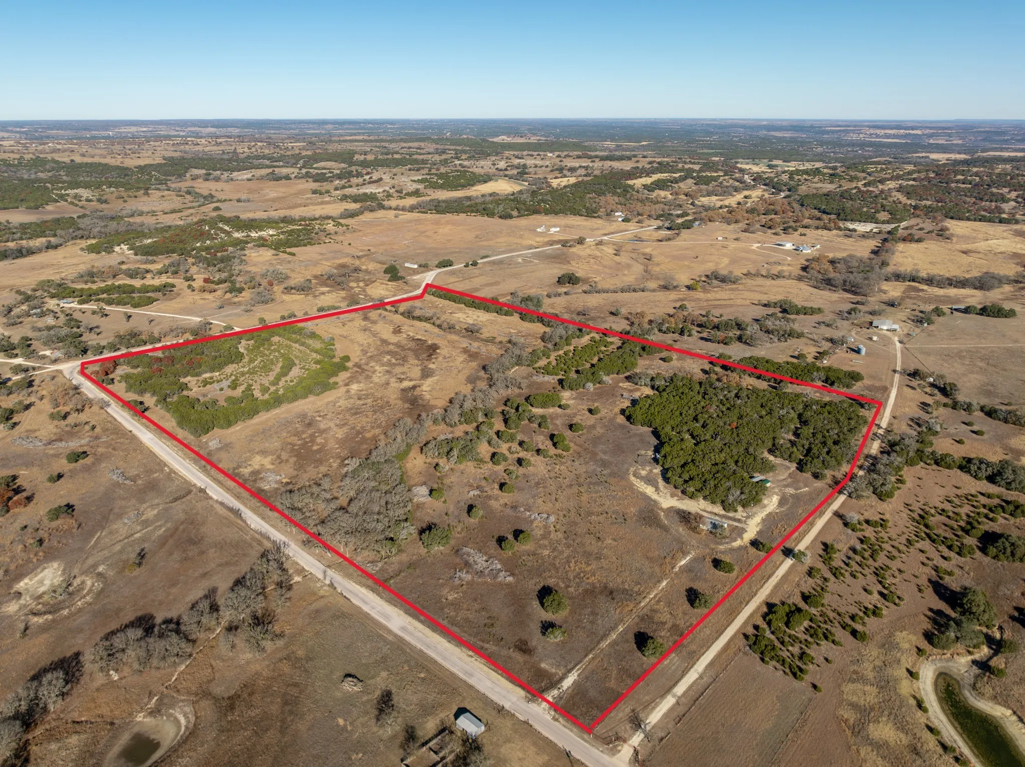Single Family Residence For Sale in Coryell County , 4463 County Road 158, Evant, Texas 76525, 2 Bedroom, 1 Bathroom, Garage spaces, 1,147 Sqft, built in 1980, Preowned, mls#20834204, Real Estate Agent in Evant, Homes For Sale in Coryell county, Homes For Sale in Evant, Realtor in Evant Texas, Real Estate Brokerage Independent Realty Texas, Luminita Cordes Realtor