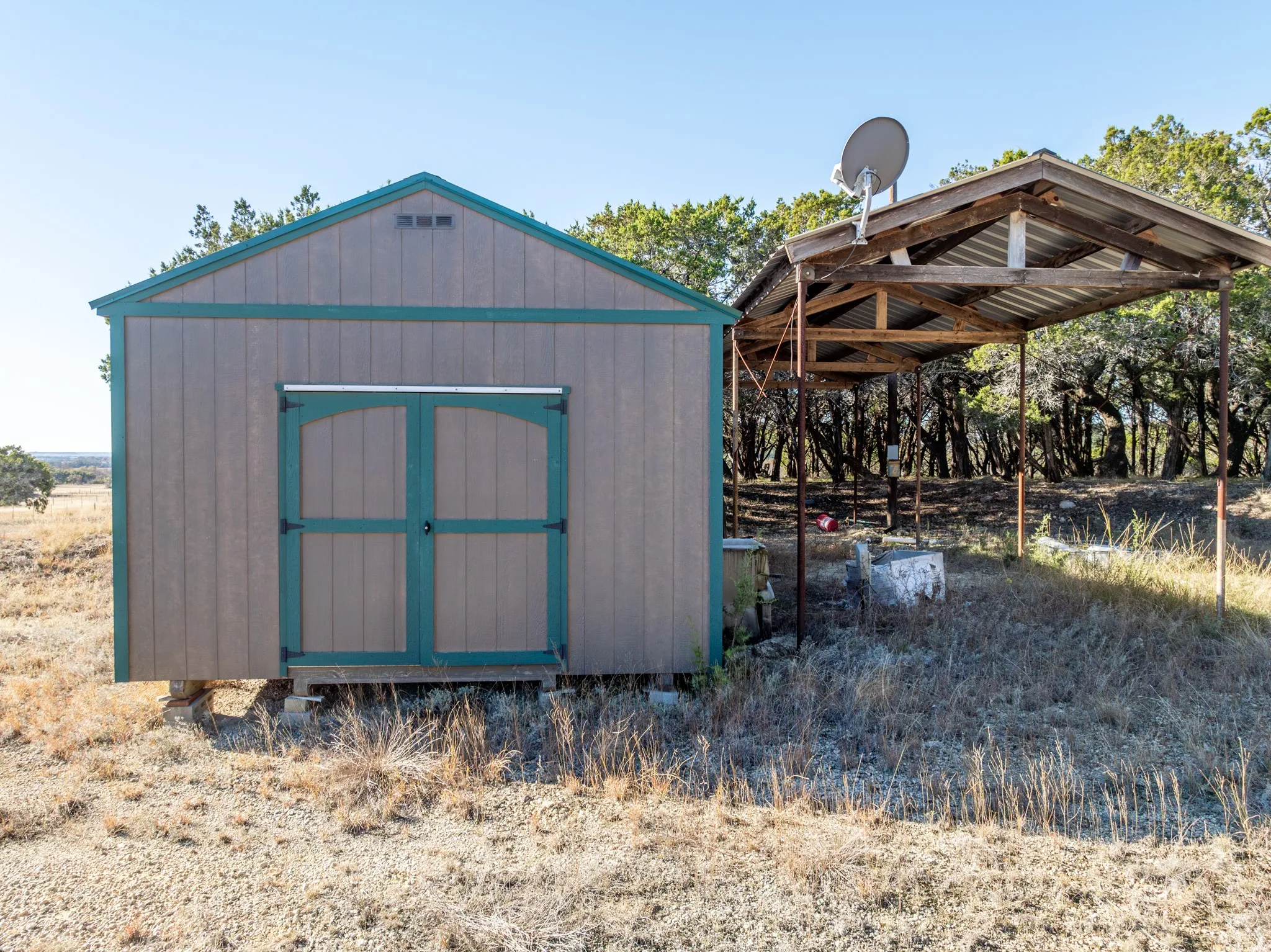 Single Family Residence For Sale in Coryell County , 4463 County Road 158, Evant, Texas 76525, 2 Bedroom, 1 Bathroom, Garage spaces, 1,147 Sqft, built in 1980, Preowned, mls#20834204, Real Estate Agent in Evant, Homes For Sale in Coryell county, Homes For Sale in Evant, Realtor in Evant Texas, Real Estate Brokerage Independent Realty Texas, Luminita Cordes Realtor