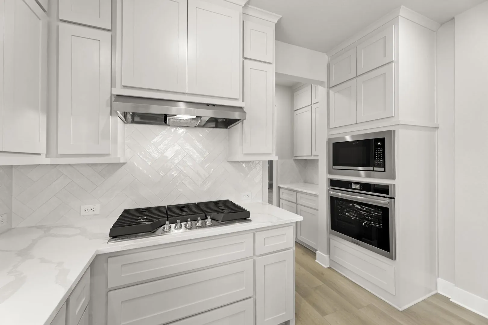 Single Family Residence For Sale in Rockwall County , 932 Pilatus Lane, Fate, Texas 75087, 5 Bedroom, 4 Bathroom, 3 Garage spaces, 3,989 Sqft, built in 2025, New Construction - Complete, mls#20834409, Real Estate Agent in Fate, Homes For Sale in Rockwall county, Homes For Sale in Fate, Realtor in Fate Texas, Real Estate Brokerage Independent Realty Texas, Luminita Cordes Realtor
