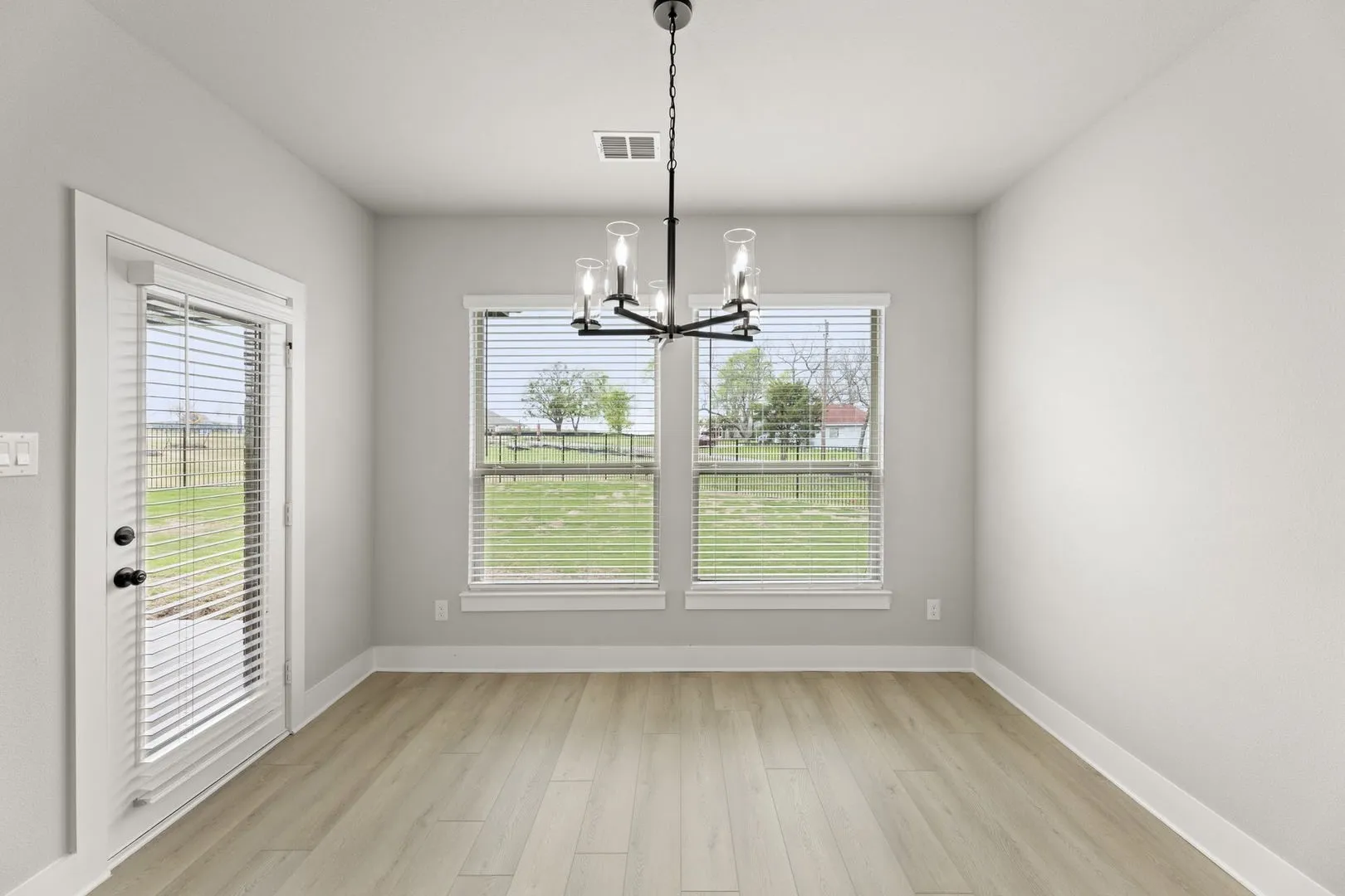 Single Family Residence For Sale in Rockwall County , 932 Pilatus Lane, Fate, Texas 75087, 5 Bedroom, 4 Bathroom, 3 Garage spaces, 3,989 Sqft, built in 2025, New Construction - Complete, mls#20834409, Real Estate Agent in Fate, Homes For Sale in Rockwall county, Homes For Sale in Fate, Realtor in Fate Texas, Real Estate Brokerage Independent Realty Texas, Luminita Cordes Realtor