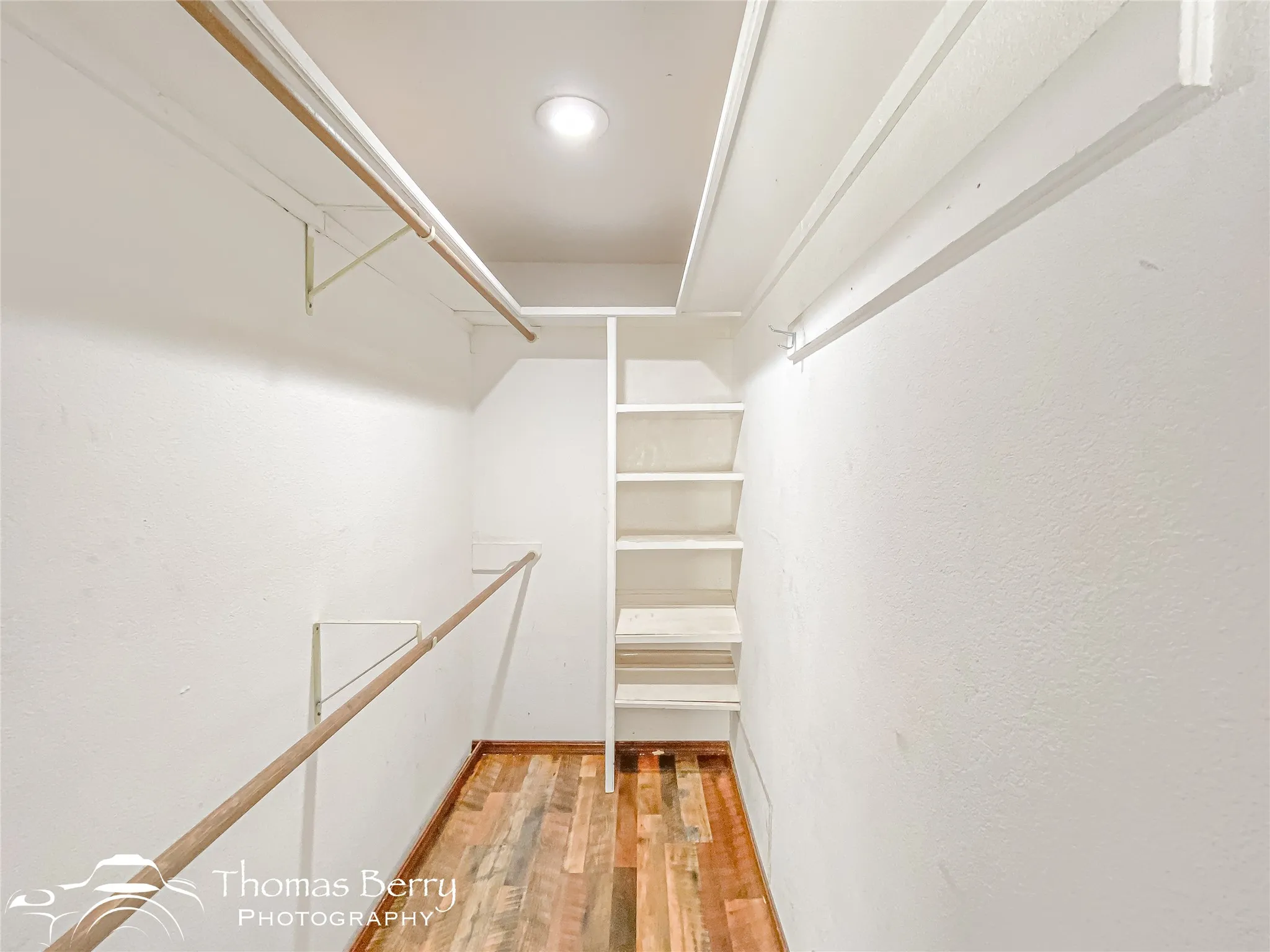 Single Family Residence For Sale in Jones County , 5061 COUNTY ROAD 146, Stamford, Texas 79553, 3 Bedroom, 3 Bathroom, 2 Garage spaces, 3,188 Sqft, built in 1981, Preowned, mls#20834309, Real Estate Agent in Stamford, Homes For Sale in Jones county, Homes For Sale in Stamford, Realtor in Stamford Texas, Real Estate Brokerage Independent Realty Texas, Luminita Cordes Realtor