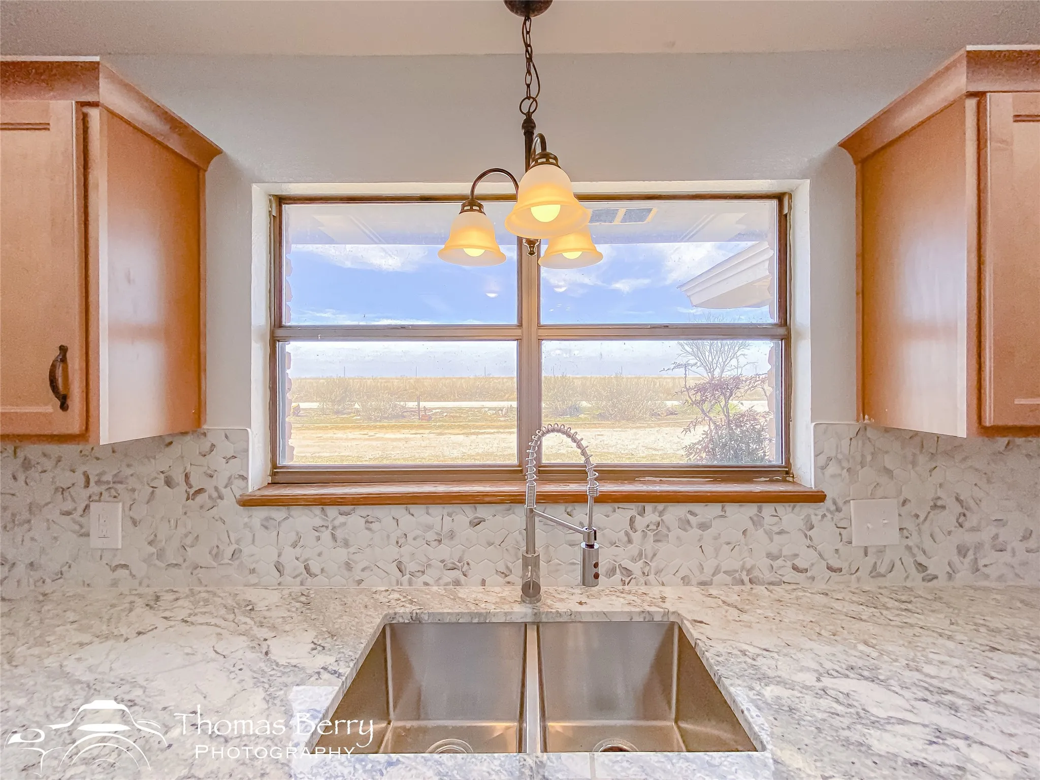 Single Family Residence For Sale in Jones County , 5061 COUNTY ROAD 146, Stamford, Texas 79553, 3 Bedroom, 3 Bathroom, 2 Garage spaces, 3,188 Sqft, built in 1981, Preowned, mls#20834309, Real Estate Agent in Stamford, Homes For Sale in Jones county, Homes For Sale in Stamford, Realtor in Stamford Texas, Real Estate Brokerage Independent Realty Texas, Luminita Cordes Realtor