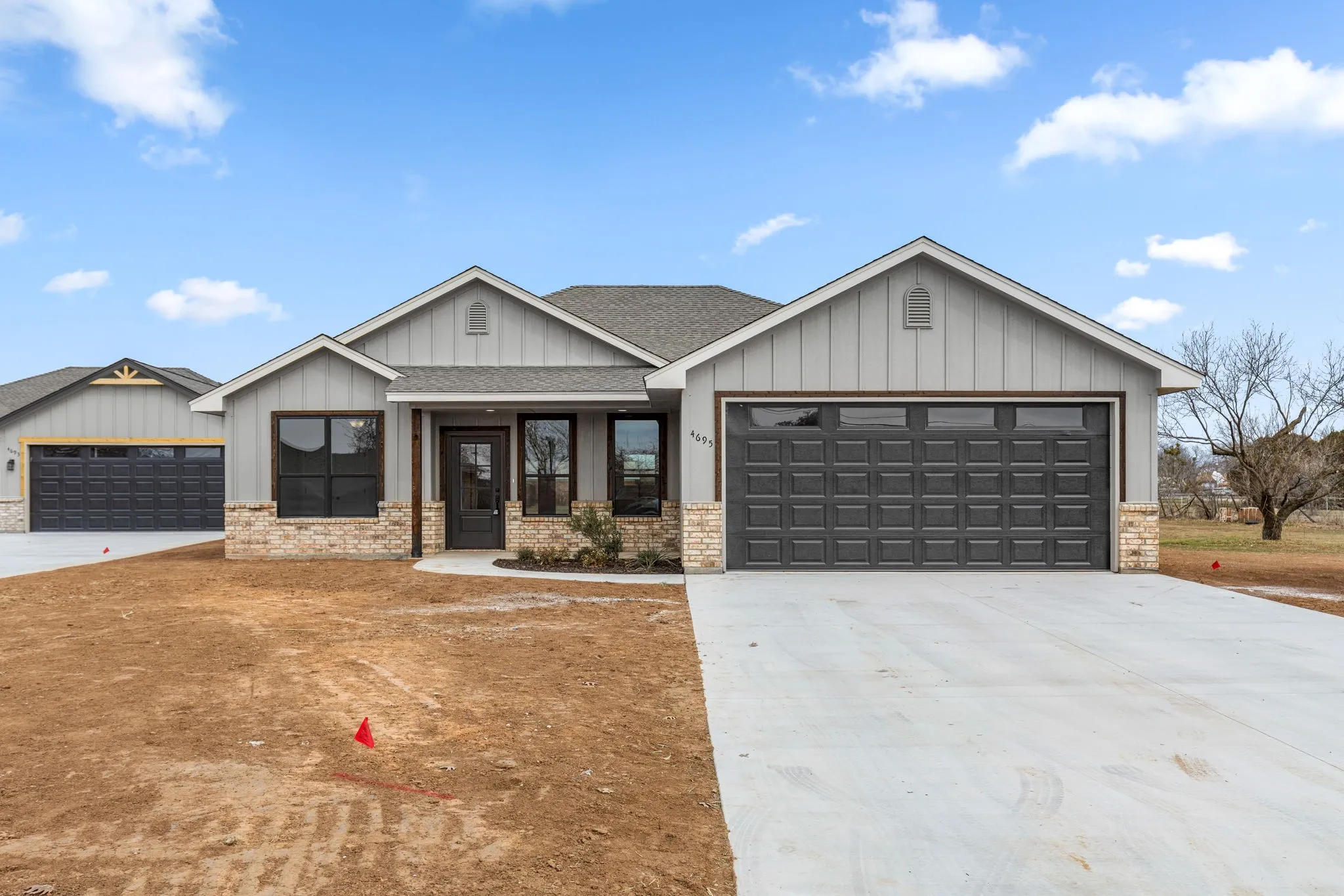 Single Family Residence For Sale in Wichita County , 4695 Sisk Road, Wichita Falls, Texas 76310, 3 Bedroom, 2 Bathroom, 2 Garage spaces, 1,552 Sqft, built in 2024, New Construction - Complete, mls#20832237, Real Estate Agent in Wichita Falls, Homes For Sale in Wichita county, Homes For Sale in Wichita Falls, Realtor in Wichita Falls Texas, Real Estate Brokerage Independent Realty Texas, Luminita Cordes Realtor