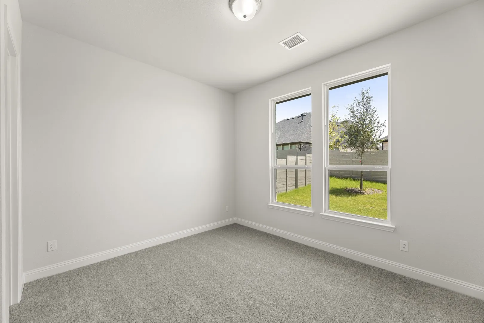 19. 3208 Patterson - Bed 4