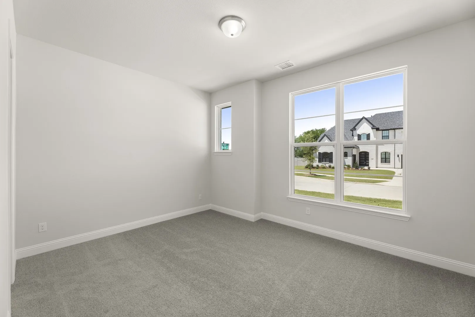 04. 3208 Patterson - Bed 2