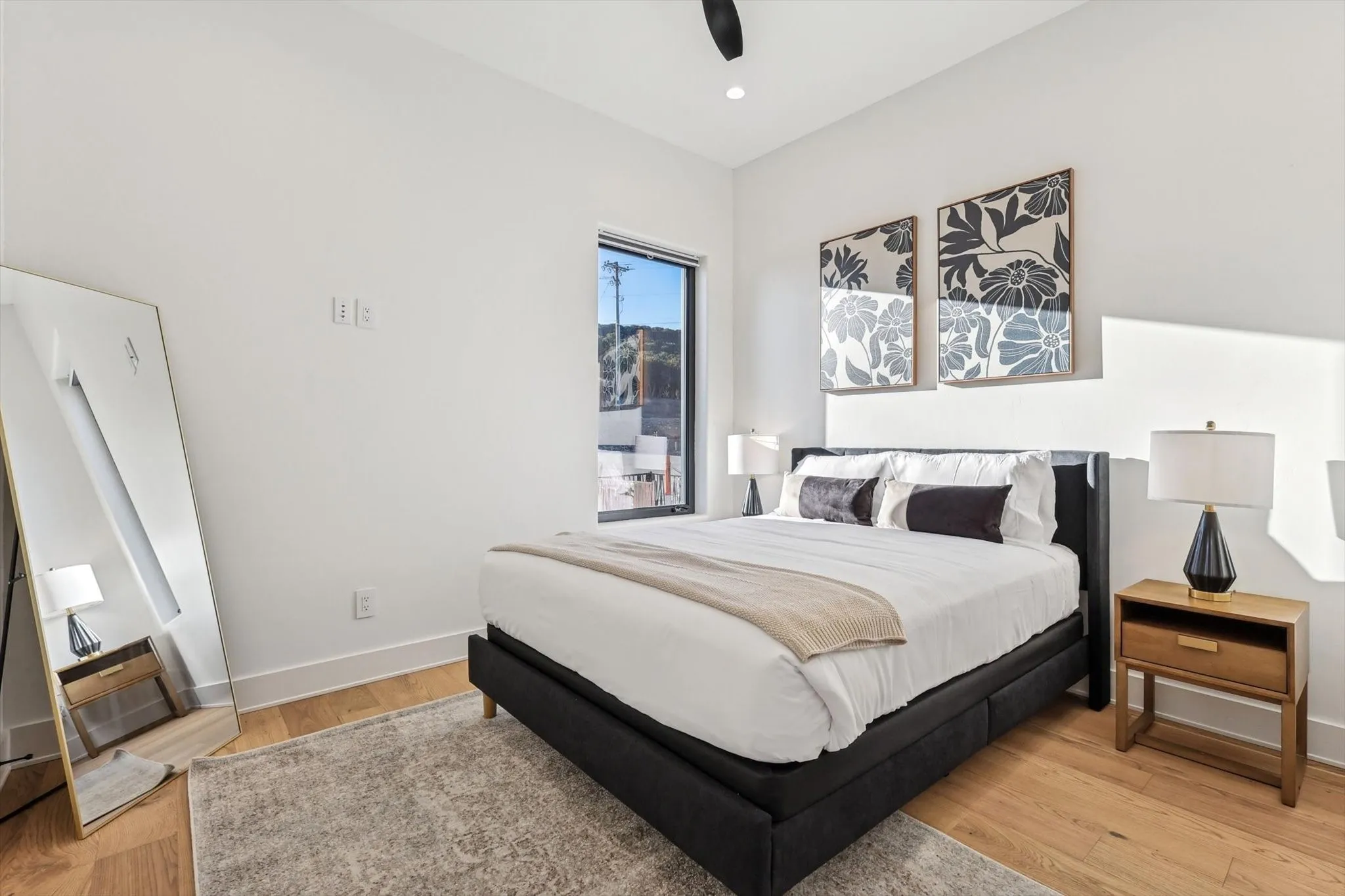 Single Family Residence For Sale in Palo Pinto County , 3 Breakwater Bend, Graford, Texas 76449, 5 Bedroom, 6 Bathroom, Garage spaces, 2,935 Sqft, built in 2024, mls#20835155, Real Estate Agent in Graford, Homes For Sale in Palo Pinto county, Homes For Sale in Graford, Realtor in Graford Texas, Real Estate Brokerage Independent Realty Texas, Luminita Cordes Realtor