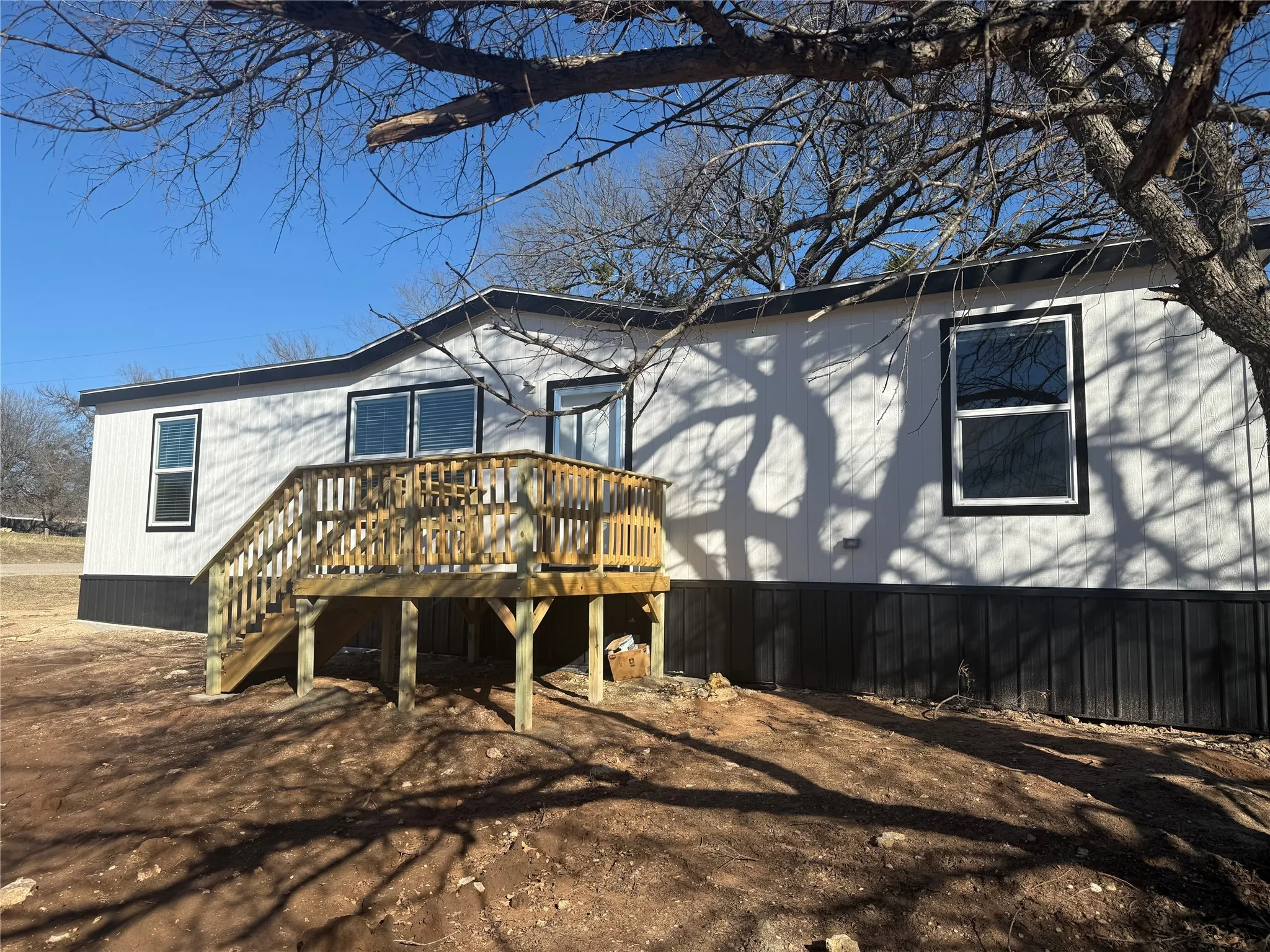 Mobile Home For Sale in Hood County , 3501 Lake Granbury Drive, Granbury, Texas 76048, 3 Bedroom, 2 Bathroom, Garage spaces, 1,264 Sqft, built in 2024, mls#20833668, Real Estate Agent in Granbury, Homes For Sale in Hood county, Homes For Sale in Granbury, Realtor in Granbury Texas, Real Estate Brokerage Independent Realty Texas, Luminita Cordes Realtor
