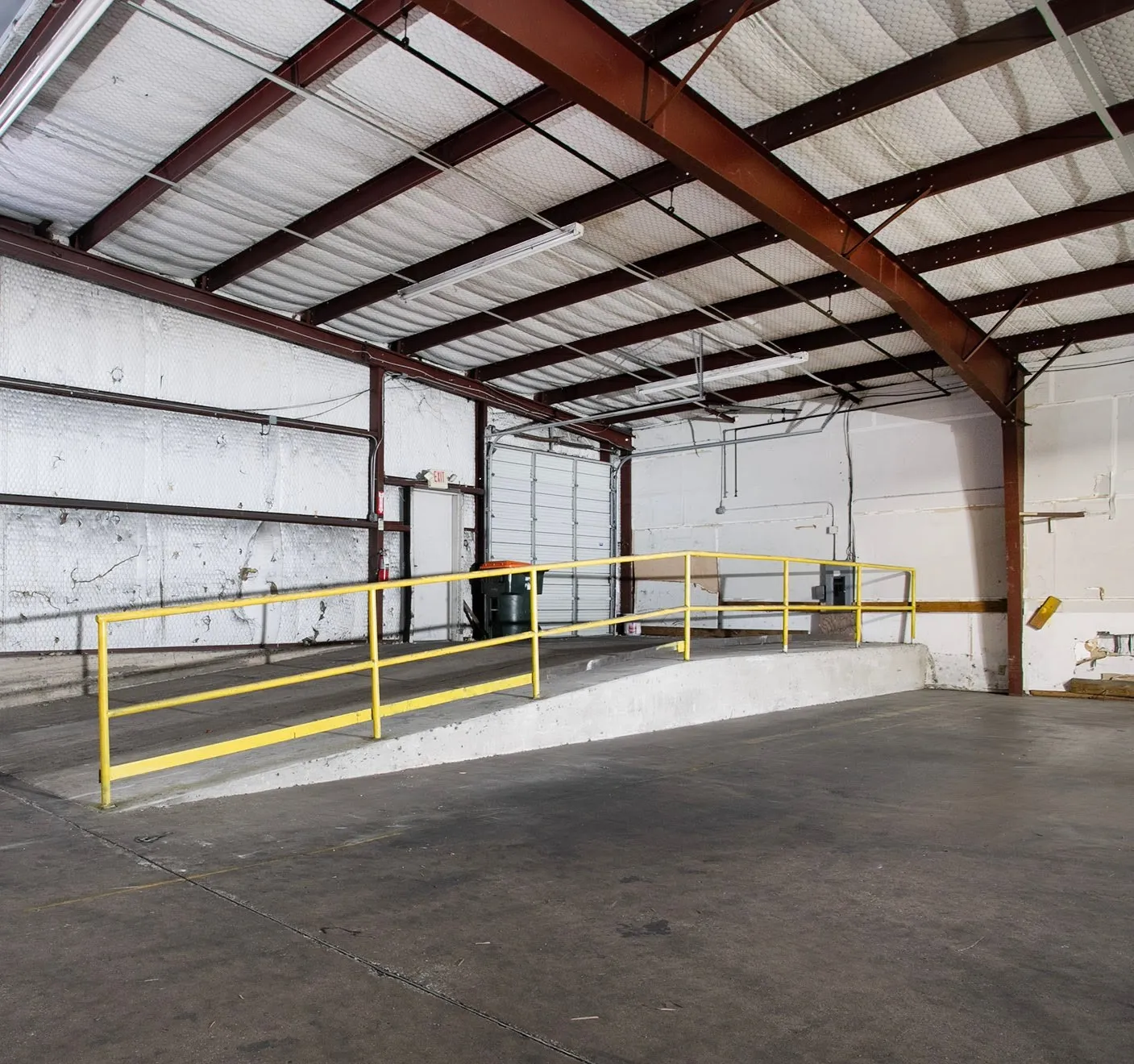 Retail For Rent in Smith County , 3216 W Gentry Parkway, Tyler, Texas 75702, 0, 0, Garage spaces, 0 Sqft, built in 1994, Preowned, Price $4,600, mls#20836750, Real Estate Agent in Tyler, Homes For Rent in Smith county, Homes For Rent in Tyler, Realtor in Tyler Texas, Real Estate Brokerage Independent Realty Texas, Luminita Cordes Realtor