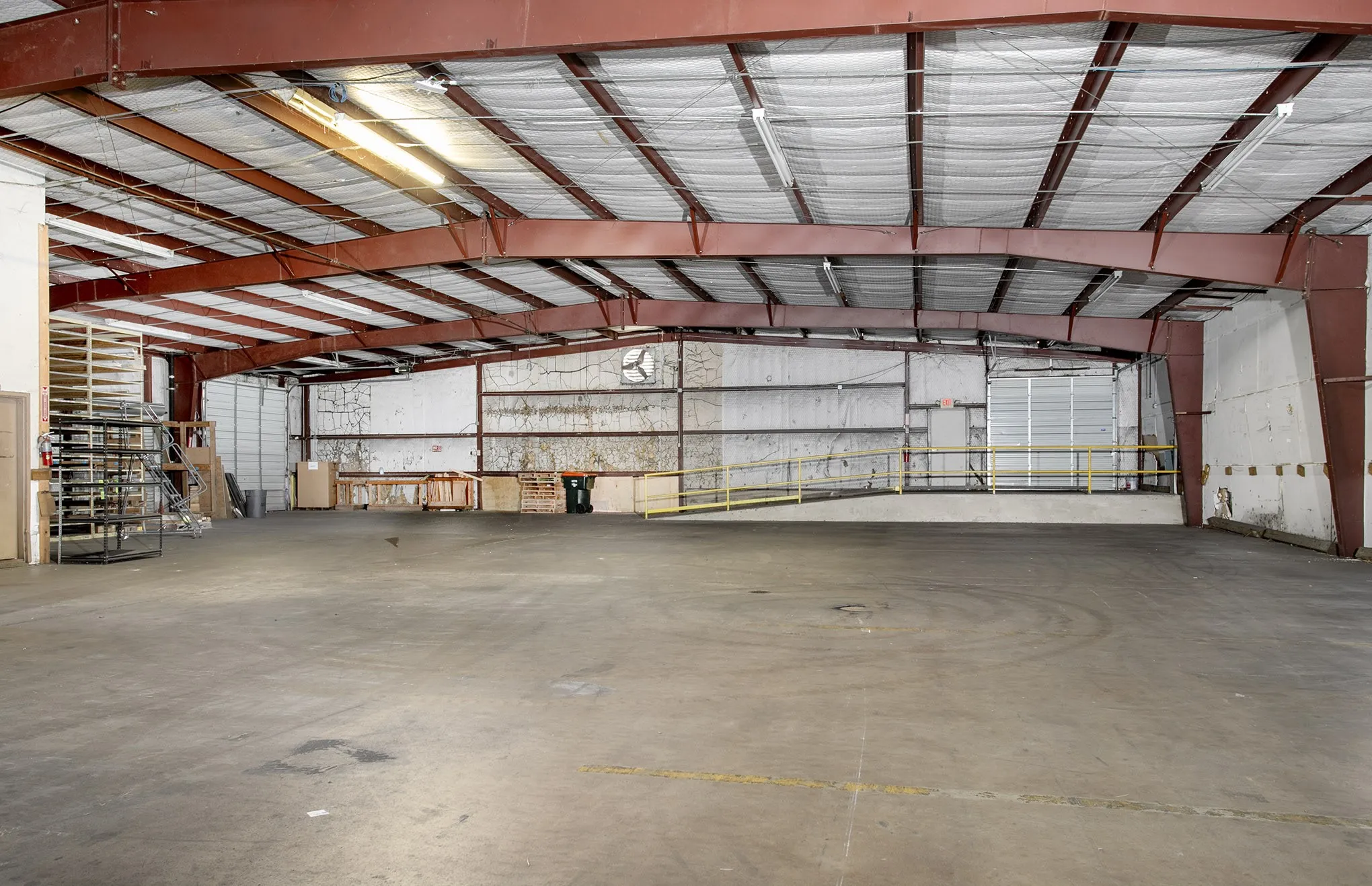 Retail For Rent in Smith County , 3216 W Gentry Parkway, Tyler, Texas 75702, 0, 0, Garage spaces, 0 Sqft, built in 1994, Preowned, Price $4,600, mls#20836750, Real Estate Agent in Tyler, Homes For Rent in Smith county, Homes For Rent in Tyler, Realtor in Tyler Texas, Real Estate Brokerage Independent Realty Texas, Luminita Cordes Realtor