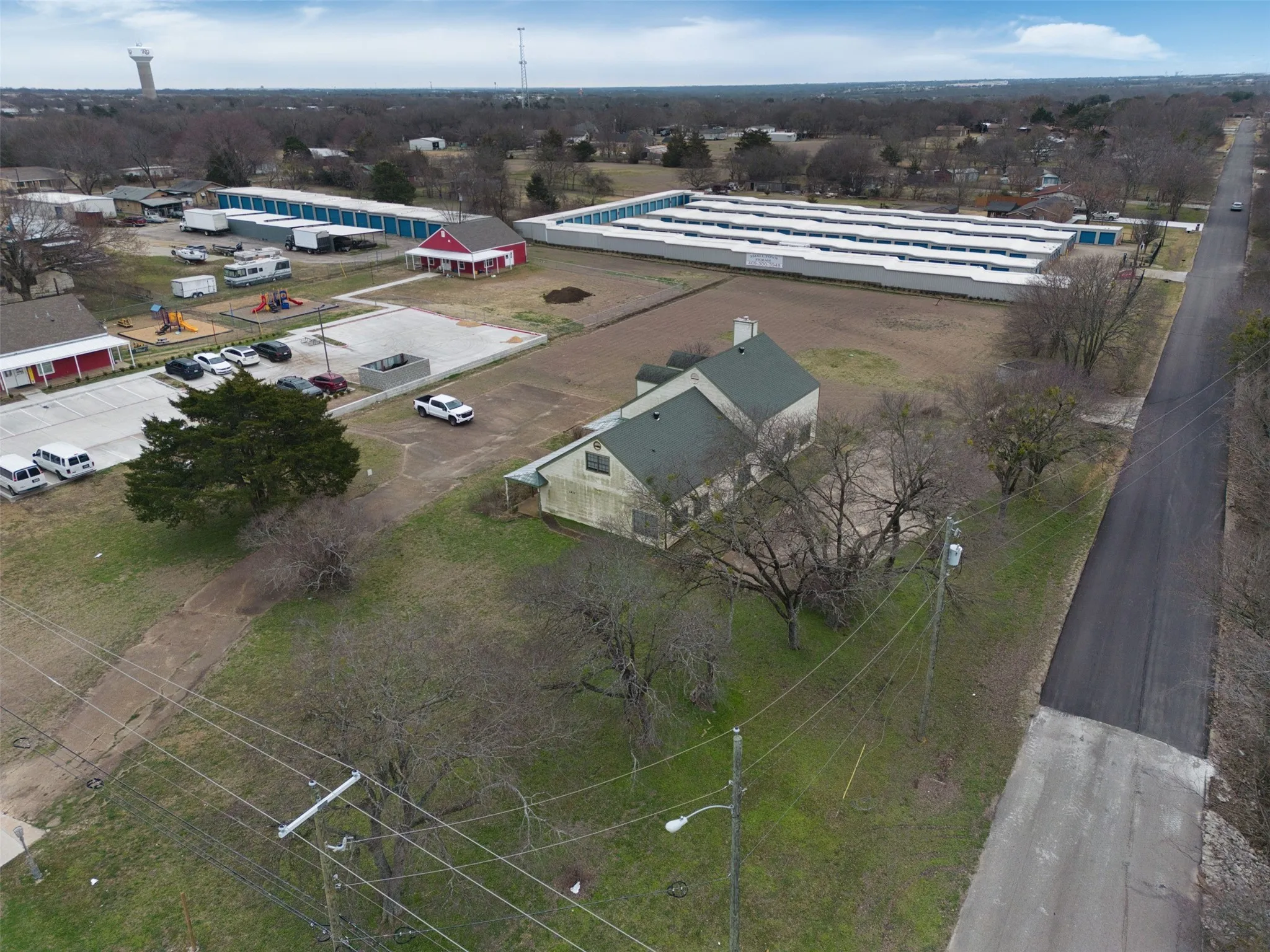 Office For Sale in Ellis County , 2611 Ovilla Road, Red Oak, Texas 75154, 0, 0, Garage spaces, 0 Sqft, built in 1985, Preowned, Price $960,000, mls#20837428, Real Estate Agent in Red Oak, Homes For Sale in Ellis county, Homes For Sale in Red Oak, Realtor in Red Oak Texas, Real Estate Brokerage Independent Realty Texas, Luminita Cordes Realtor