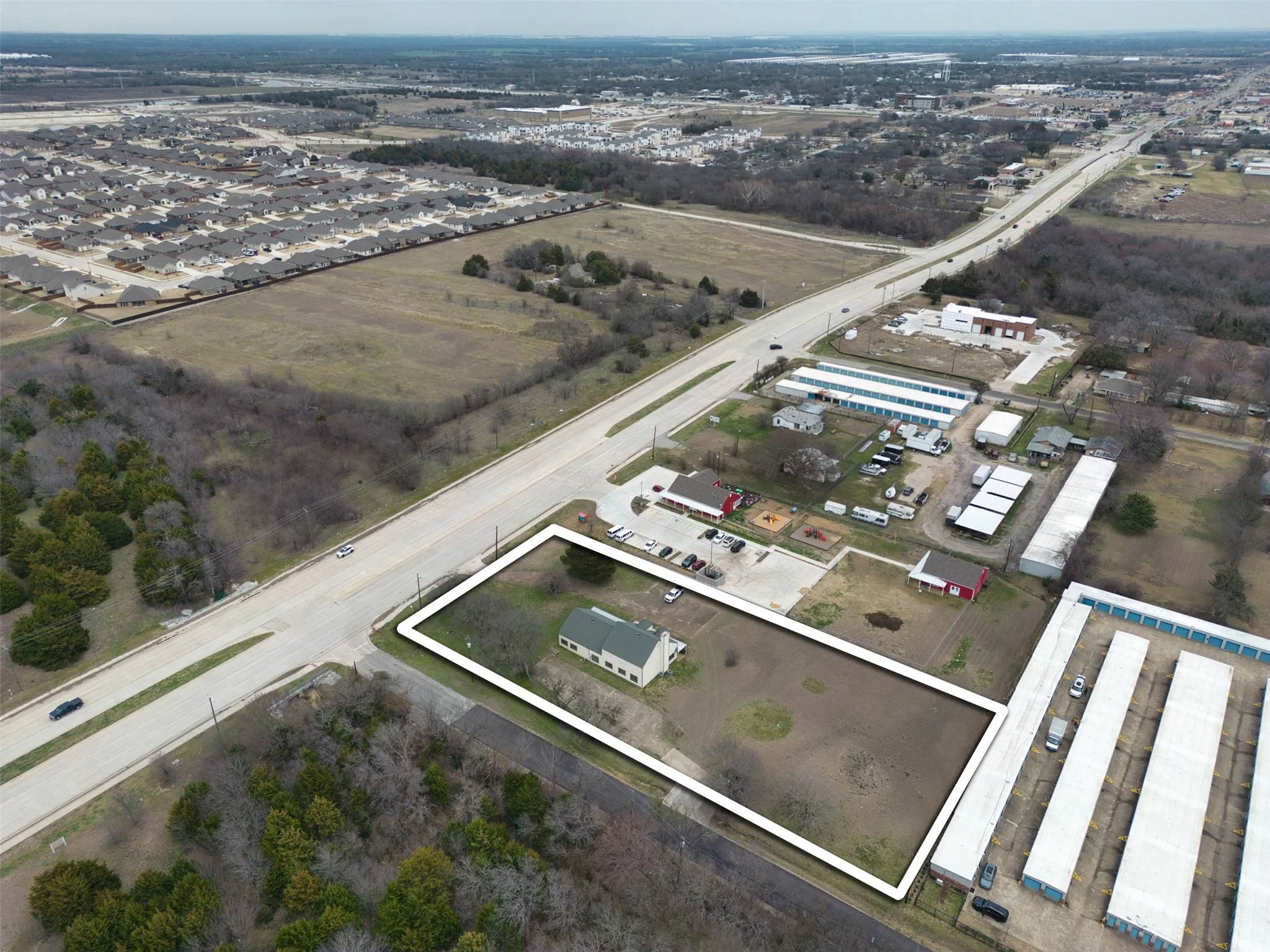 Office For Sale in Ellis County , 2611 Ovilla Road, Red Oak, Texas 75154, 0, 0, Garage spaces, 0 Sqft, built in 1985, Preowned, Price $960,000, mls#20837428, Real Estate Agent in Red Oak, Homes For Sale in Ellis county, Homes For Sale in Red Oak, Realtor in Red Oak Texas, Real Estate Brokerage Independent Realty Texas, Luminita Cordes Realtor