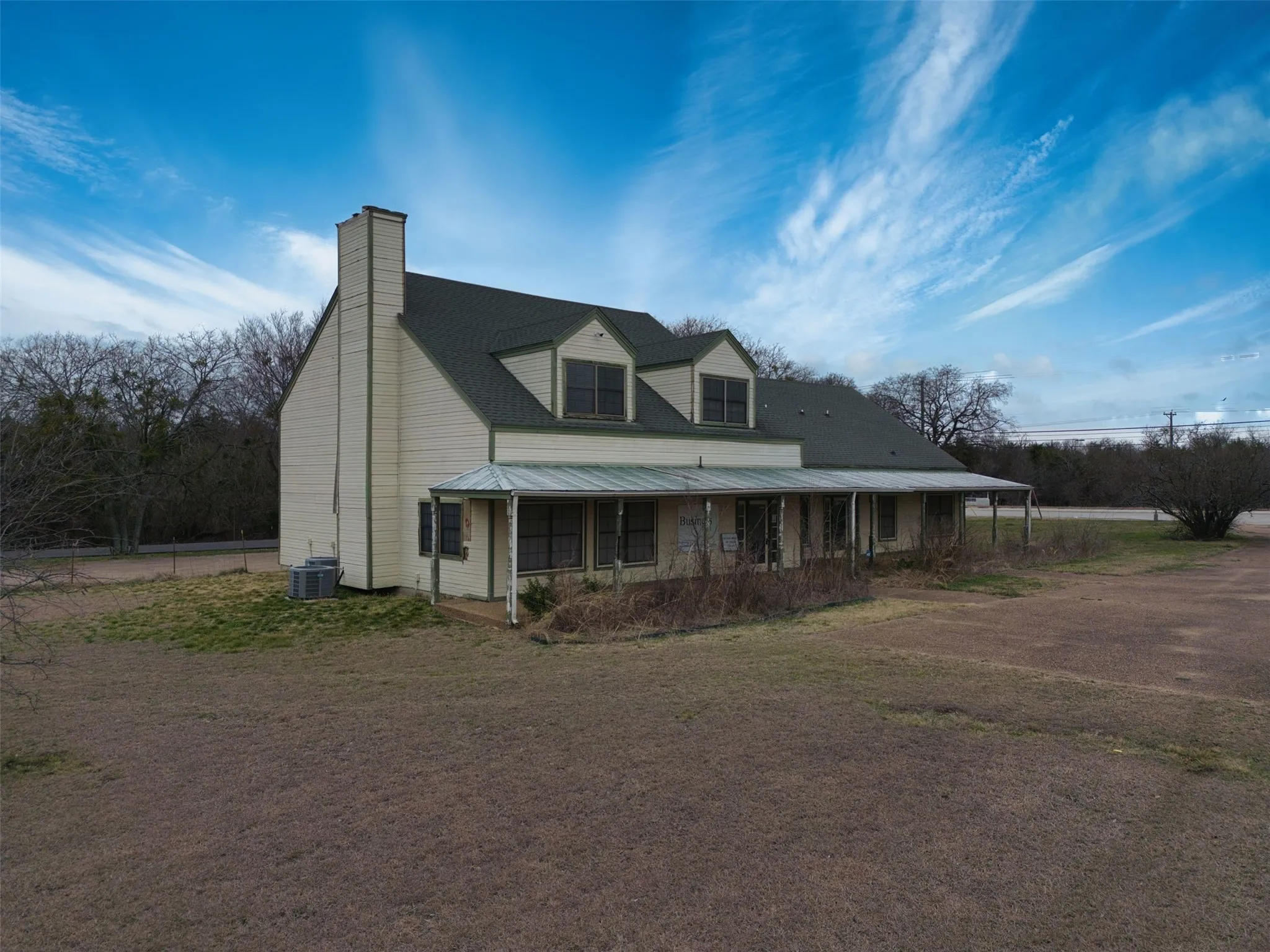 Office For Sale in Ellis County , 2611 Ovilla Road, Red Oak, Texas 75154, 0, 0, Garage spaces, 0 Sqft, built in 1985, Preowned, Price $960,000, mls#20837428, Real Estate Agent in Red Oak, Homes For Sale in Ellis county, Homes For Sale in Red Oak, Realtor in Red Oak Texas, Real Estate Brokerage Independent Realty Texas, Luminita Cordes Realtor