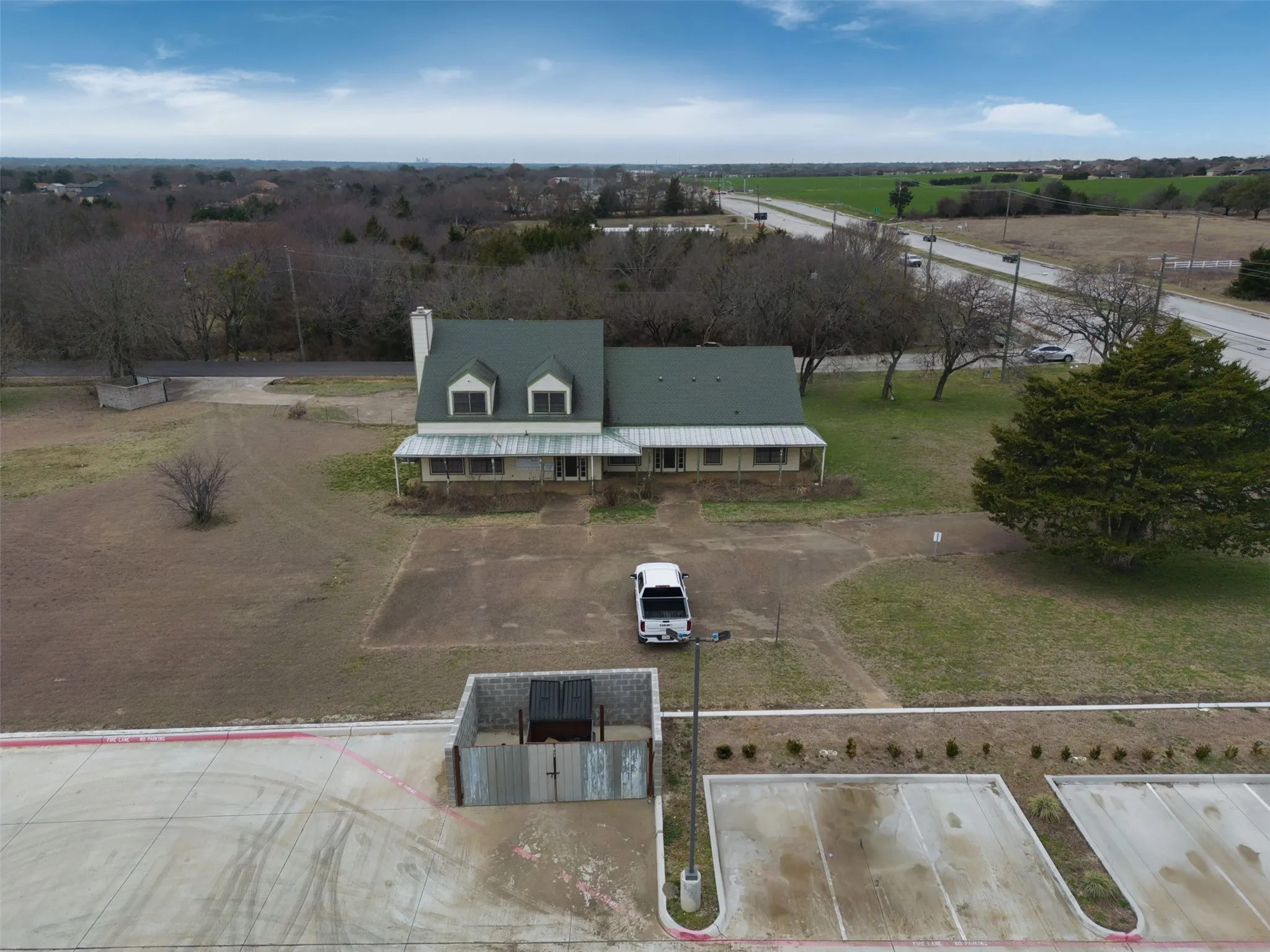 Office For Sale in Ellis County , 2611 Ovilla Road, Red Oak, Texas 75154, 0, 0, Garage spaces, 0 Sqft, built in 1985, Preowned, Price $960,000, mls#20837428, Real Estate Agent in Red Oak, Homes For Sale in Ellis county, Homes For Sale in Red Oak, Realtor in Red Oak Texas, Real Estate Brokerage Independent Realty Texas, Luminita Cordes Realtor