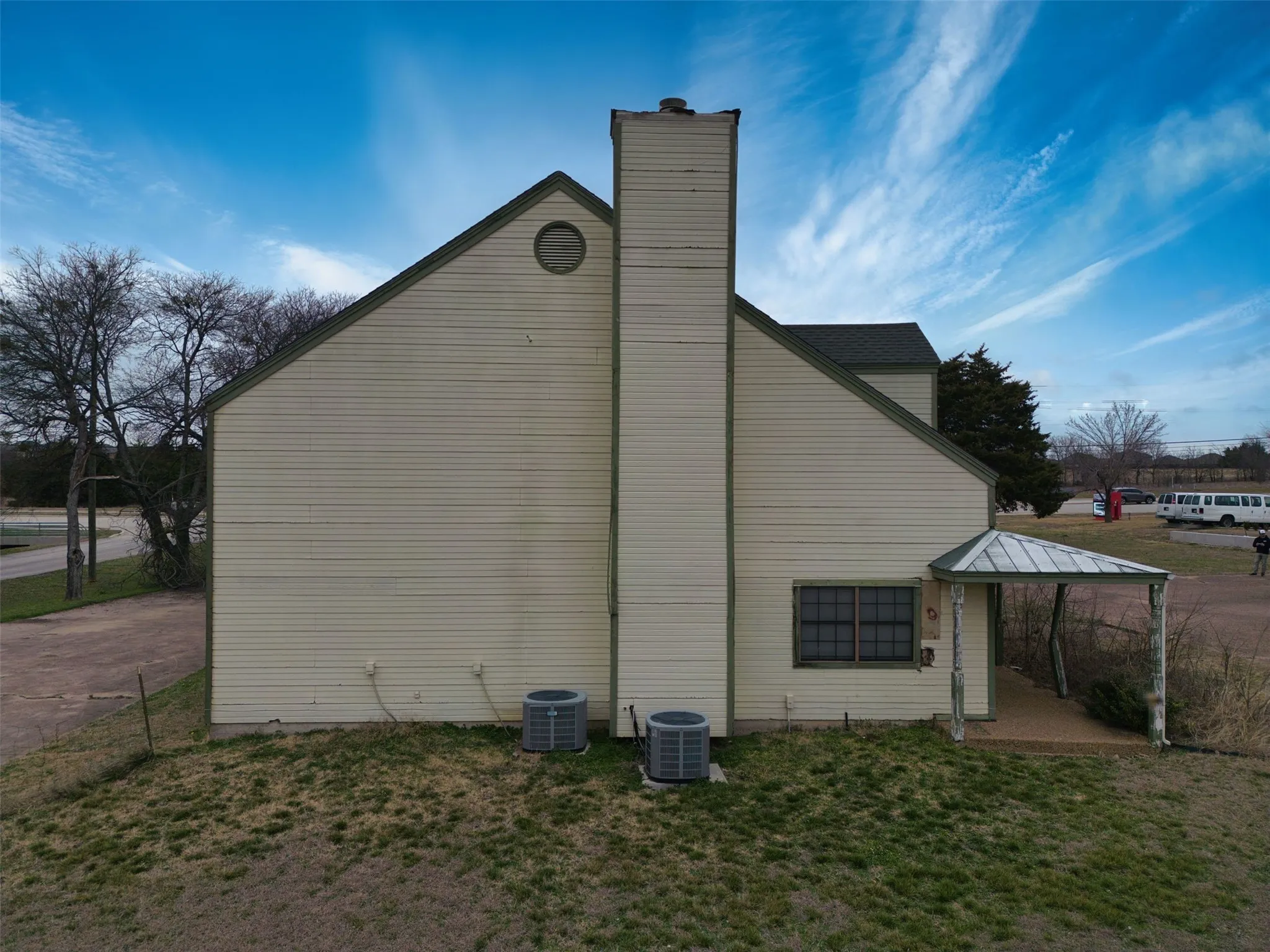 Office For Sale in Ellis County , 2611 Ovilla Road, Red Oak, Texas 75154, 0, 0, Garage spaces, 0 Sqft, built in 1985, Preowned, Price $960,000, mls#20837428, Real Estate Agent in Red Oak, Homes For Sale in Ellis county, Homes For Sale in Red Oak, Realtor in Red Oak Texas, Real Estate Brokerage Independent Realty Texas, Luminita Cordes Realtor