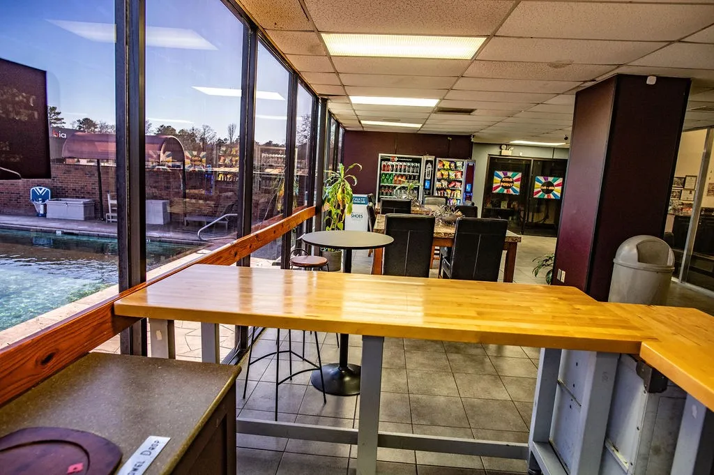 Dining area overlooking pool