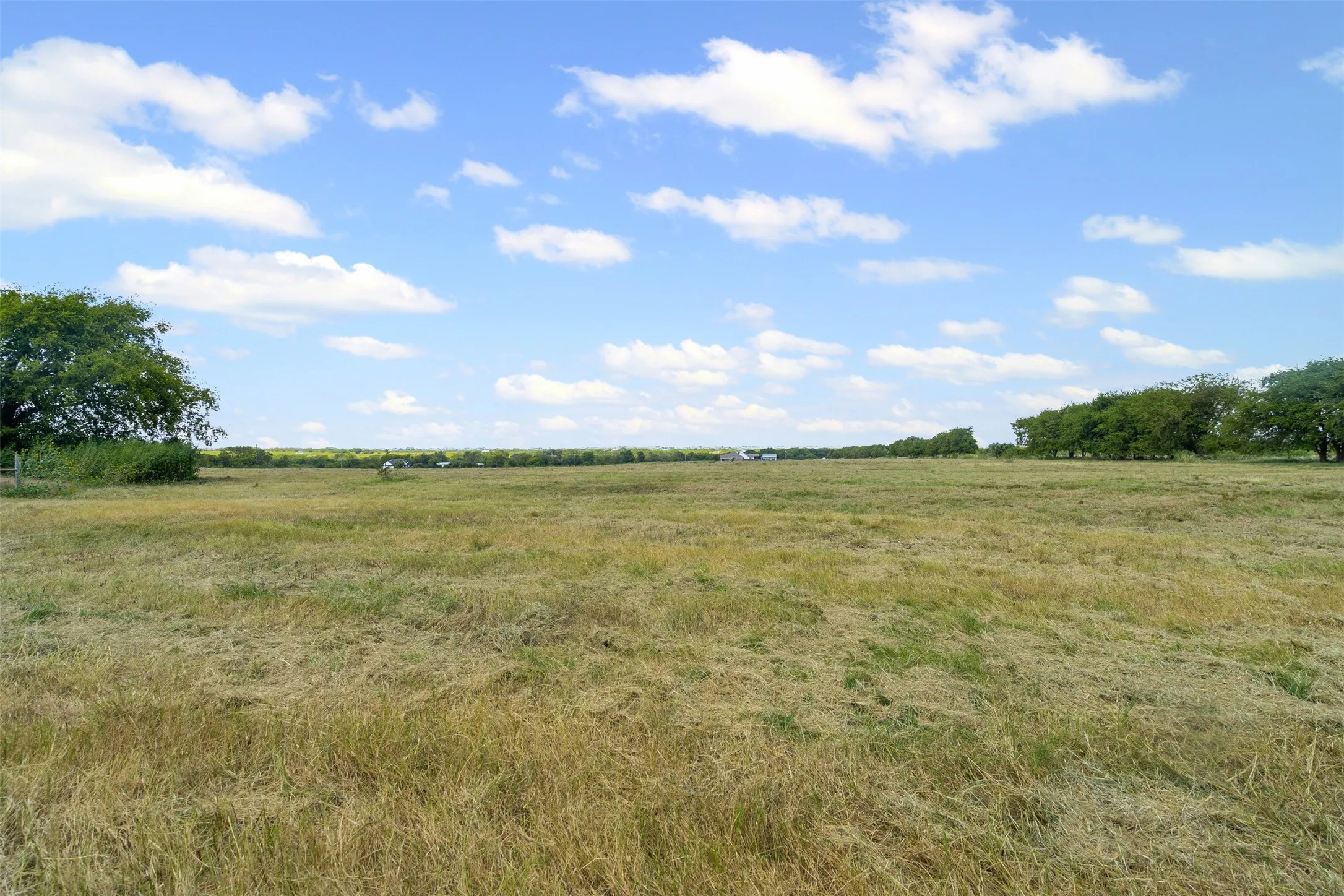 Ranch For Sale in Johnson County , TBD Lot 4 County Road 302, Grandview, Texas 76050, 0, 0, Garage spaces, 0 Sqft, built in 0, mls#20839086, Real Estate Agent in Grandview, Homes For Sale in Johnson county, Homes For Sale in Grandview, Realtor in Grandview Texas, Real Estate Brokerage Independent Realty Texas, Luminita Cordes Realtor