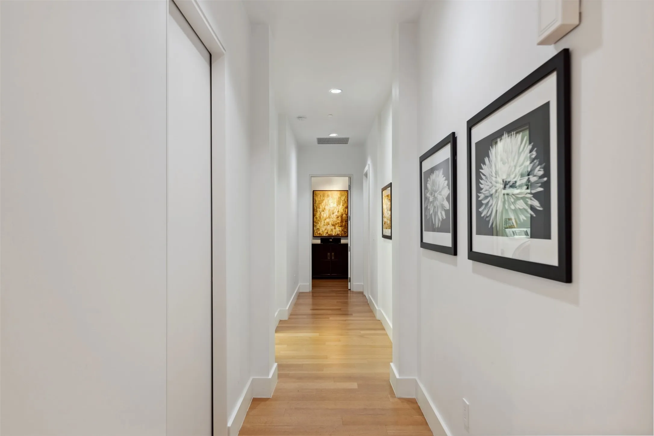 Condominium For Sale in Dallas County , 2200 Victory Avenue 1705, Dallas, Texas 75219, 2 Bedrooms, 3 Bathrooms, 2 Garage spaces, 2,558 Sqft, built in 2007, Price $1,300,000, mls#20839855, Real Estate Agent in Dallas, Homes For Sale in Dallas county, Homes For Sale in Dallas, Realtor in Dallas Texas, Real Estate Brokerage Independent Realty Texas, Luminita Cordes Realtor