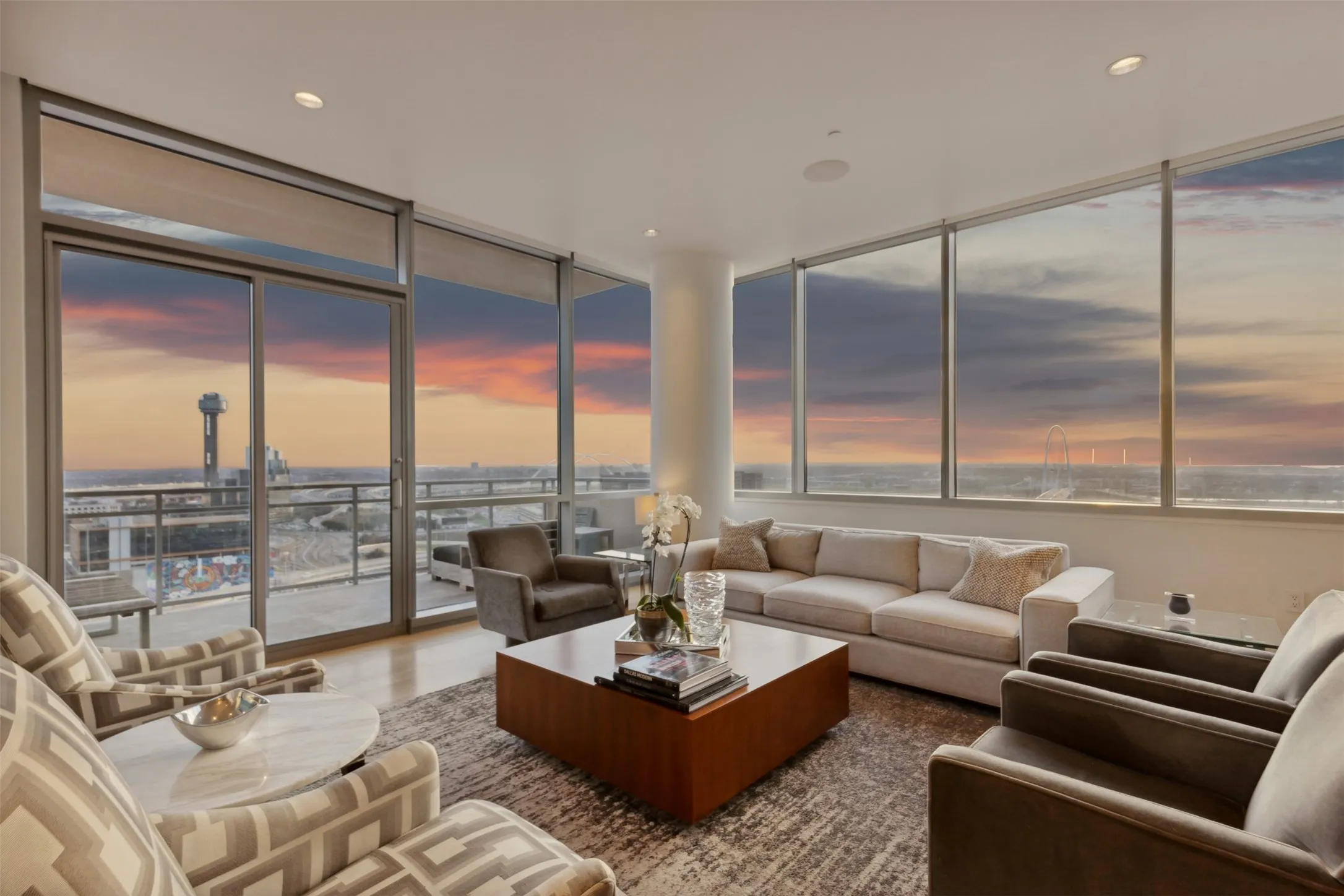 Condominium For Sale in Dallas County , 2200 Victory Avenue 1705, Dallas, Texas 75219, 2 Bedrooms, 3 Bathrooms, 2 Garage spaces, 2,558 Sqft, built in 2007, Price $1,300,000, mls#20839855, Real Estate Agent in Dallas, Homes For Sale in Dallas county, Homes For Sale in Dallas, Realtor in Dallas Texas, Real Estate Brokerage Independent Realty Texas, Luminita Cordes Realtor