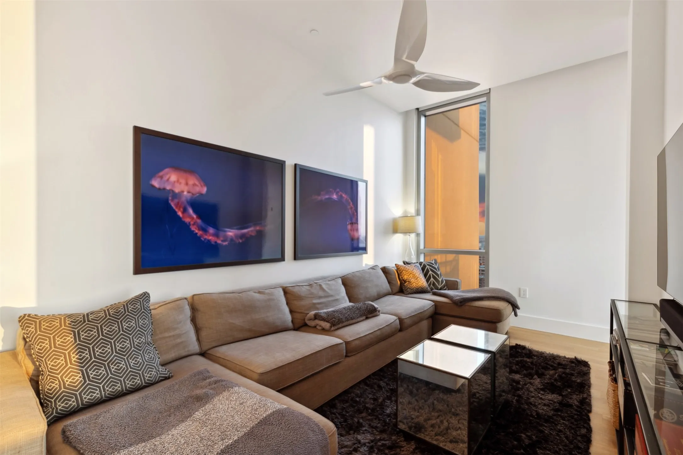 Condominium For Sale in Dallas County , 2200 Victory Avenue 1705, Dallas, Texas 75219, 2 Bedrooms, 3 Bathrooms, 2 Garage spaces, 2,558 Sqft, built in 2007, Price $1,300,000, mls#20839855, Real Estate Agent in Dallas, Homes For Sale in Dallas county, Homes For Sale in Dallas, Realtor in Dallas Texas, Real Estate Brokerage Independent Realty Texas, Luminita Cordes Realtor