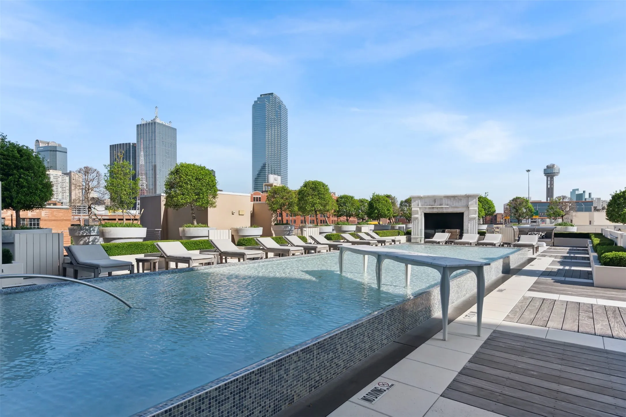 Condominium For Sale in Dallas County , 2200 Victory Avenue 1705, Dallas, Texas 75219, 2 Bedrooms, 3 Bathrooms, 2 Garage spaces, 2,558 Sqft, built in 2007, Price $1,300,000, mls#20839855, Real Estate Agent in Dallas, Homes For Sale in Dallas county, Homes For Sale in Dallas, Realtor in Dallas Texas, Real Estate Brokerage Independent Realty Texas, Luminita Cordes Realtor
