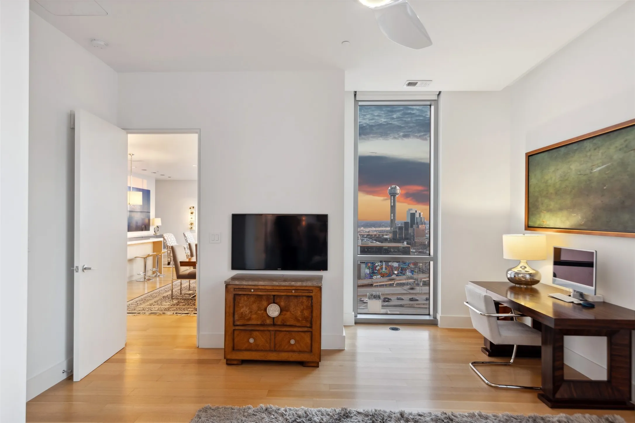 Condominium For Sale in Dallas County , 2200 Victory Avenue 1705, Dallas, Texas 75219, 2 Bedrooms, 3 Bathrooms, 2 Garage spaces, 2,558 Sqft, built in 2007, Price $1,300,000, mls#20839855, Real Estate Agent in Dallas, Homes For Sale in Dallas county, Homes For Sale in Dallas, Realtor in Dallas Texas, Real Estate Brokerage Independent Realty Texas, Luminita Cordes Realtor