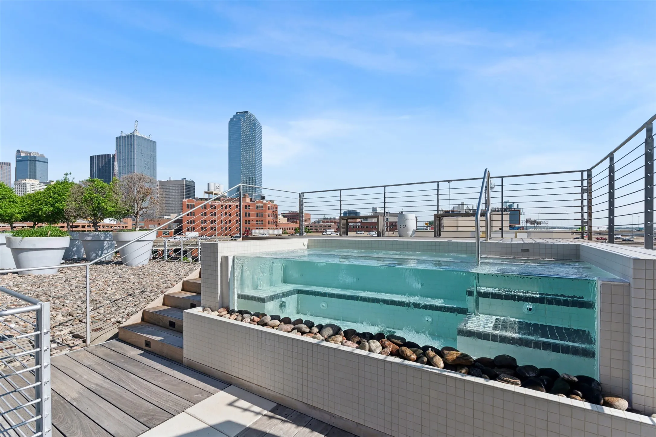 Condominium For Sale in Dallas County , 2200 Victory Avenue 1705, Dallas, Texas 75219, 2 Bedrooms, 3 Bathrooms, 2 Garage spaces, 2,558 Sqft, built in 2007, Price $1,300,000, mls#20839855, Real Estate Agent in Dallas, Homes For Sale in Dallas county, Homes For Sale in Dallas, Realtor in Dallas Texas, Real Estate Brokerage Independent Realty Texas, Luminita Cordes Realtor